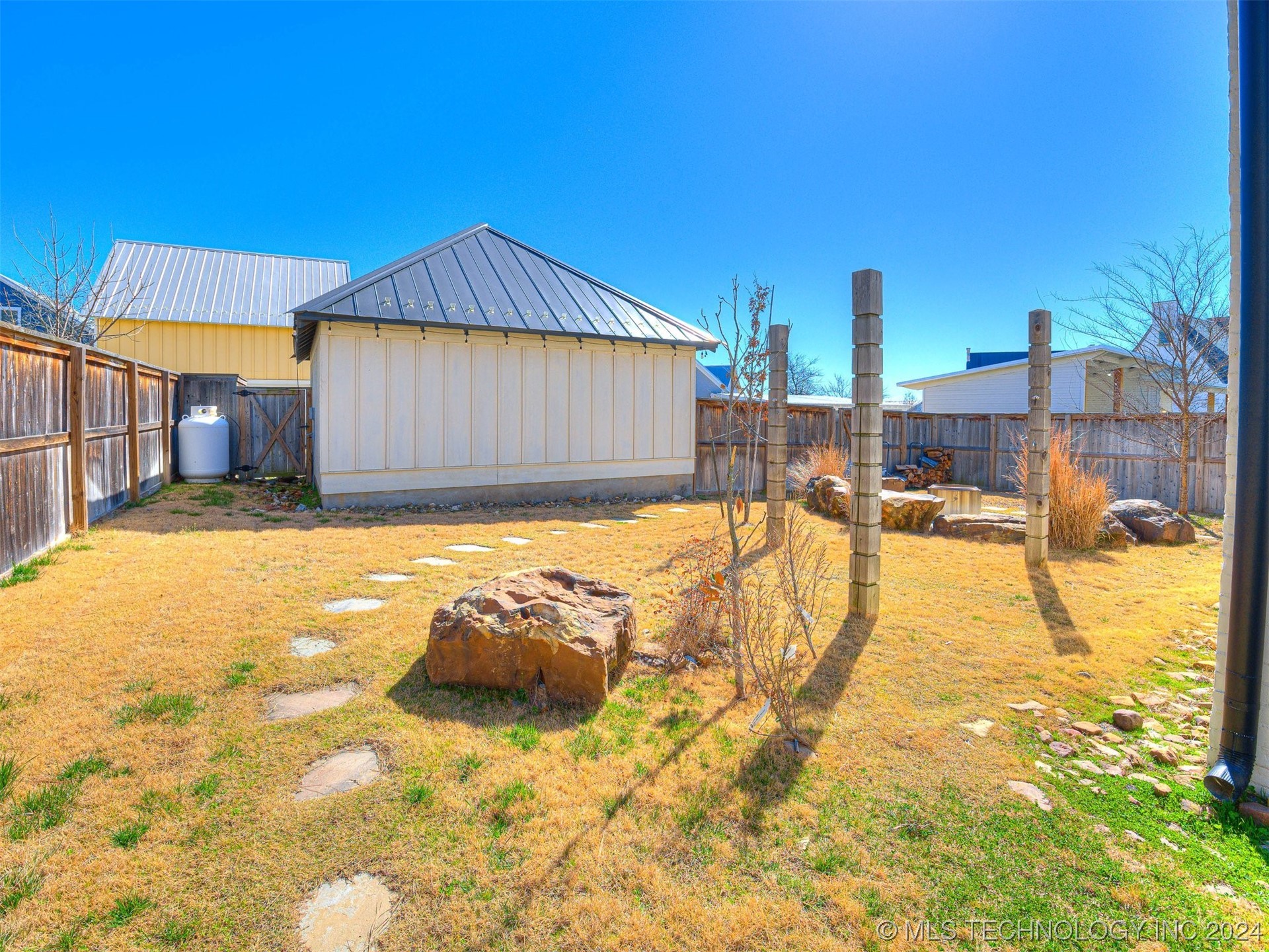 22 Redbud Street