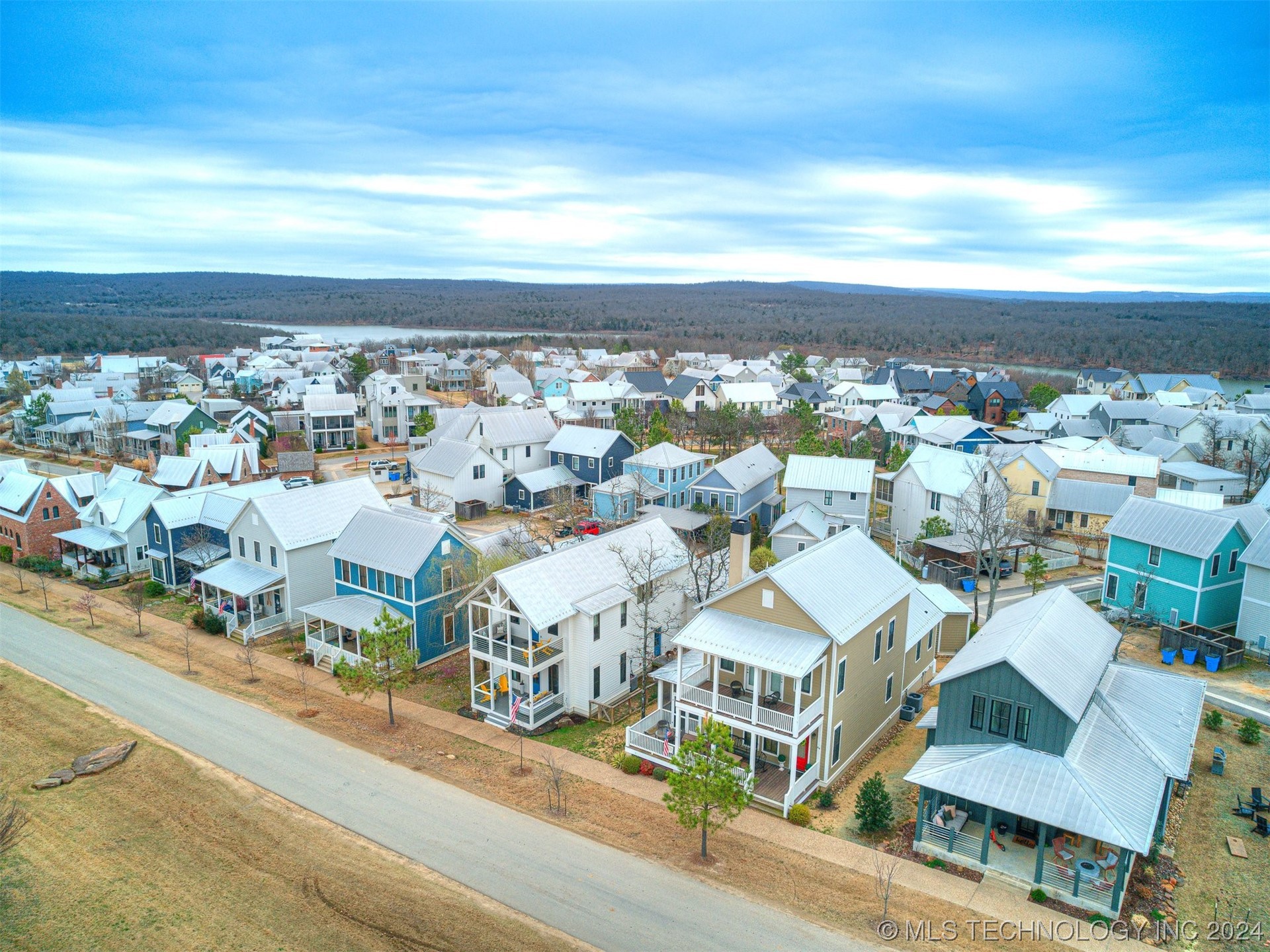 82 Lower Greenway