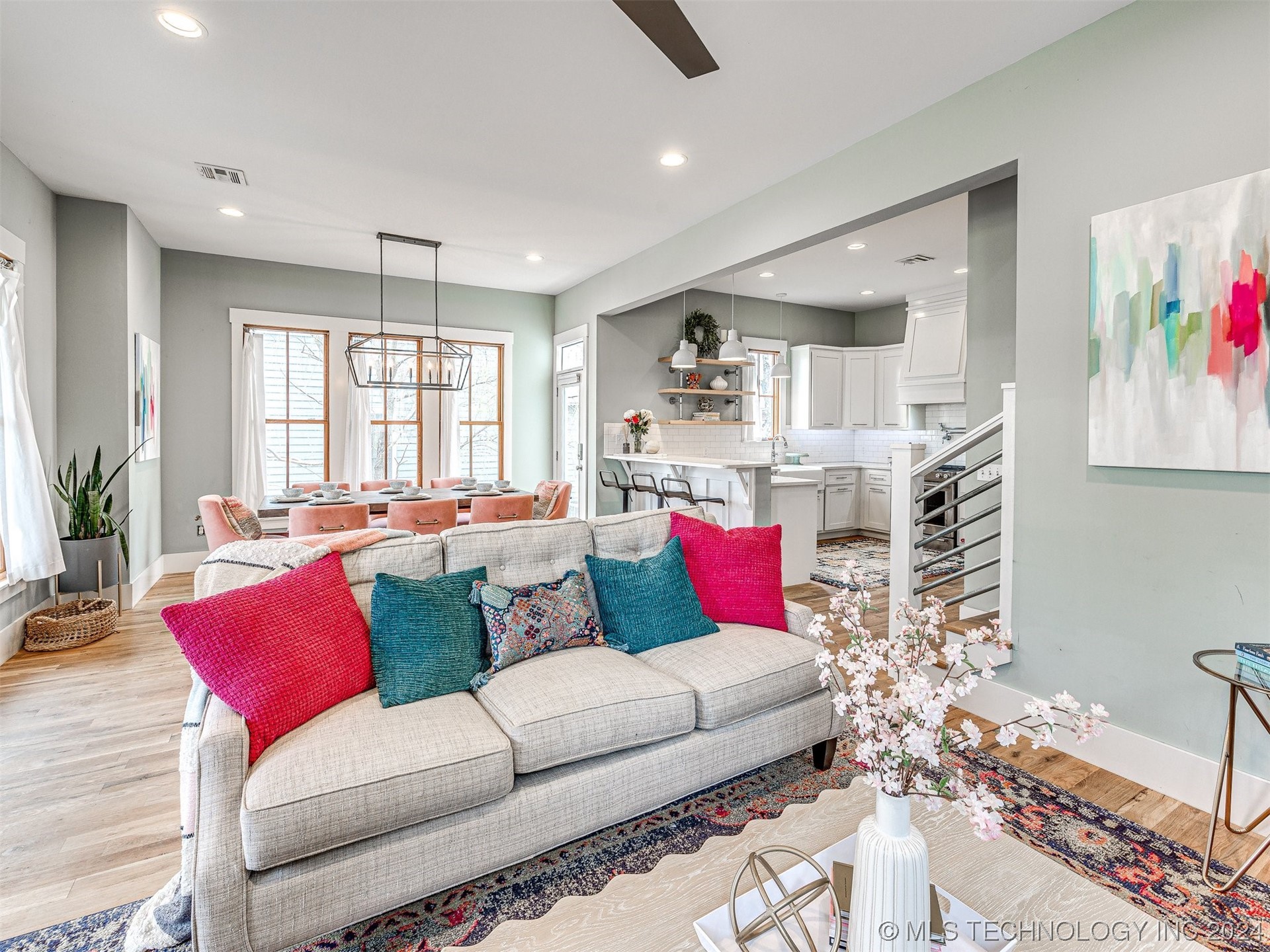 82 Lower Greenway