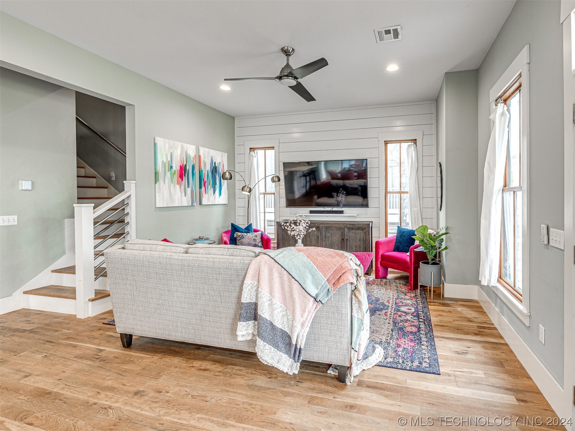 82 Lower Greenway
