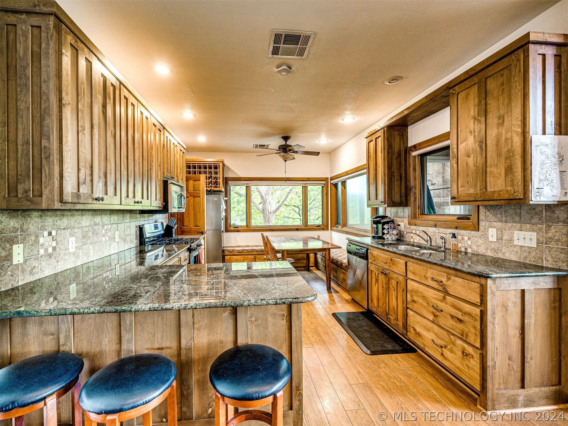 1807 Rose Lane