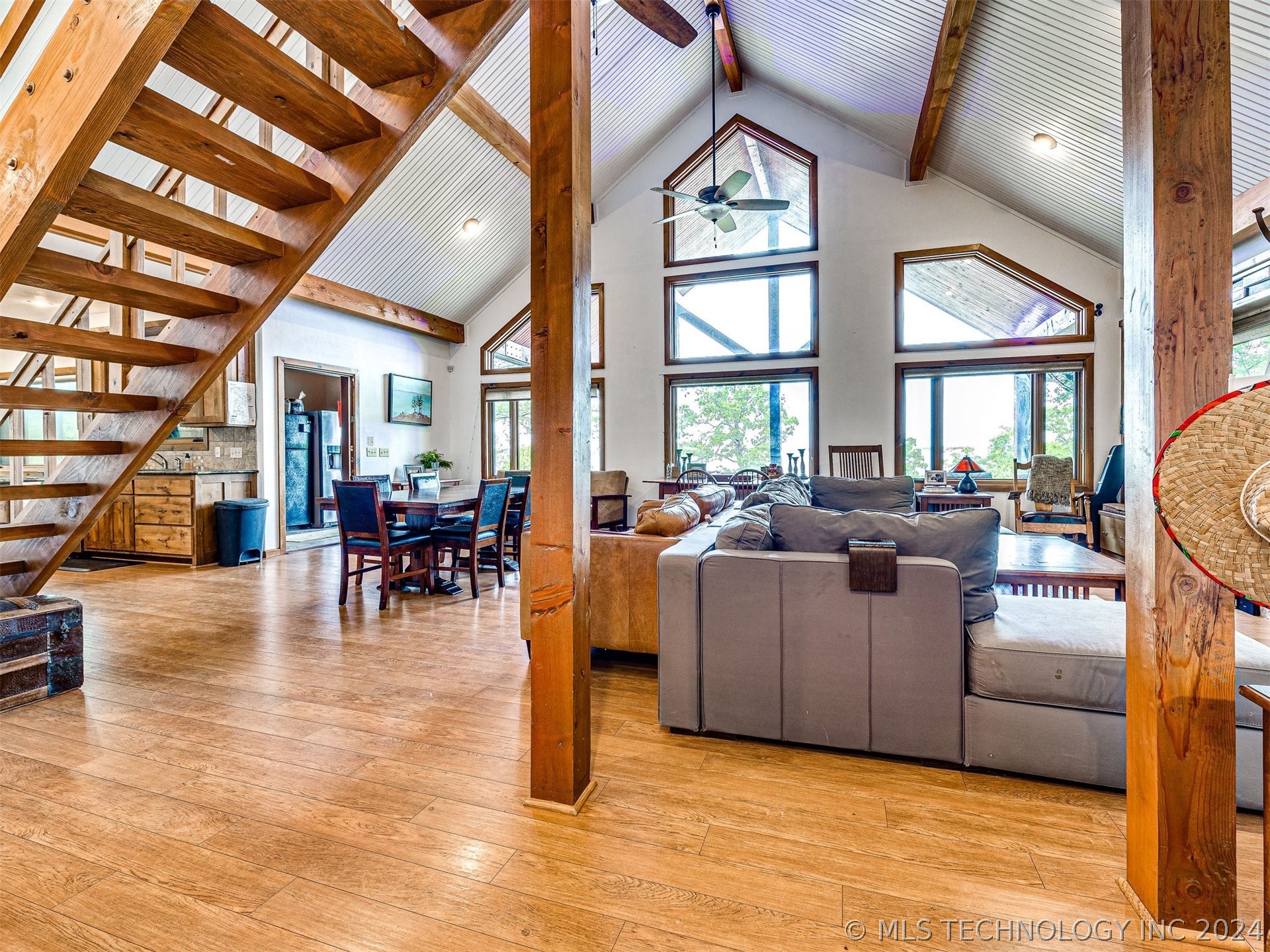 1807 Rose Lane