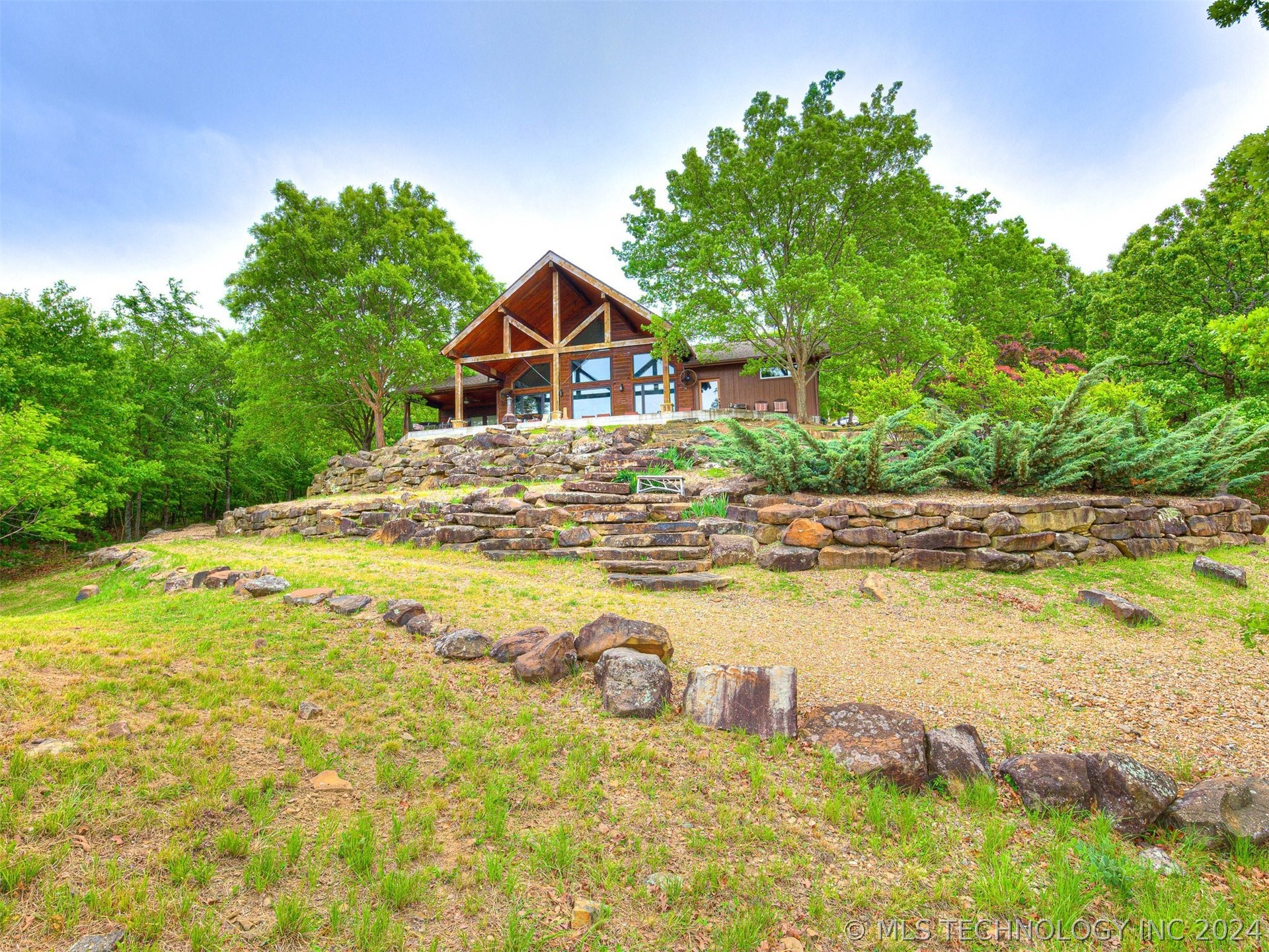 1807 Rose Lane