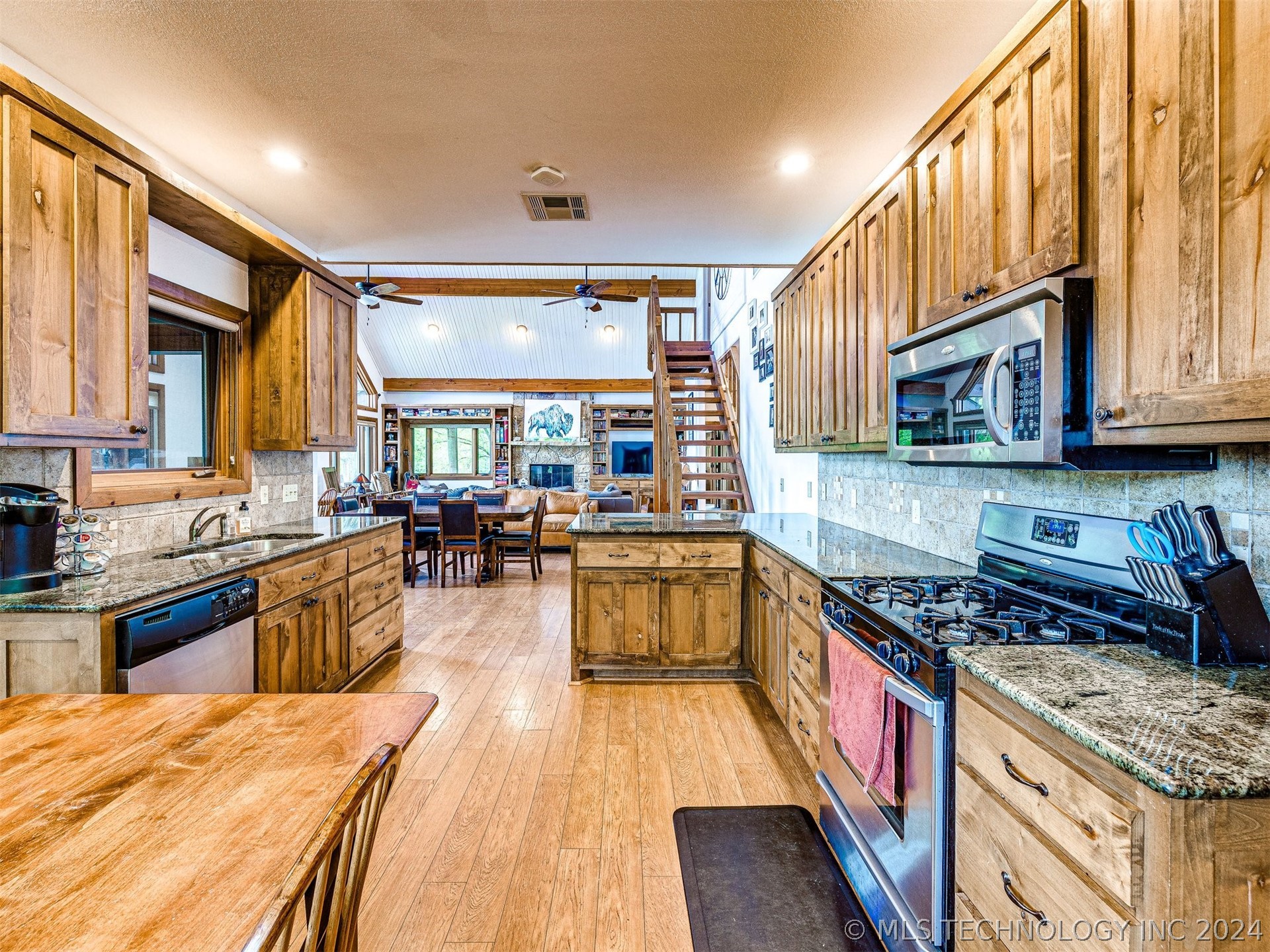 1807 Rose Lane