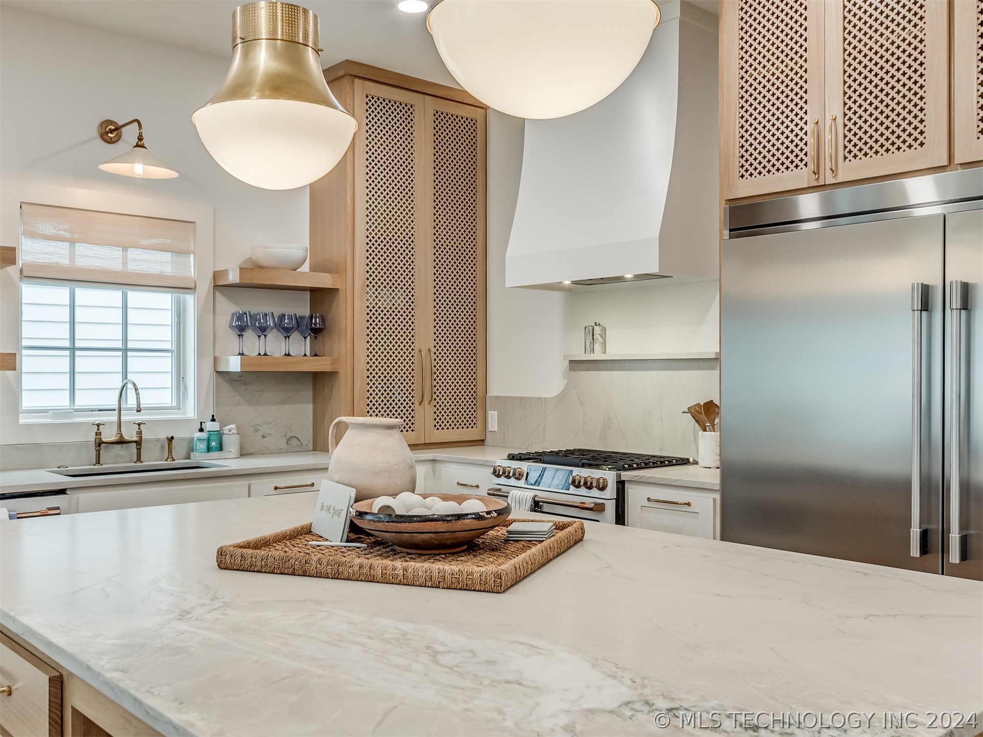 42 Ramble Along Road