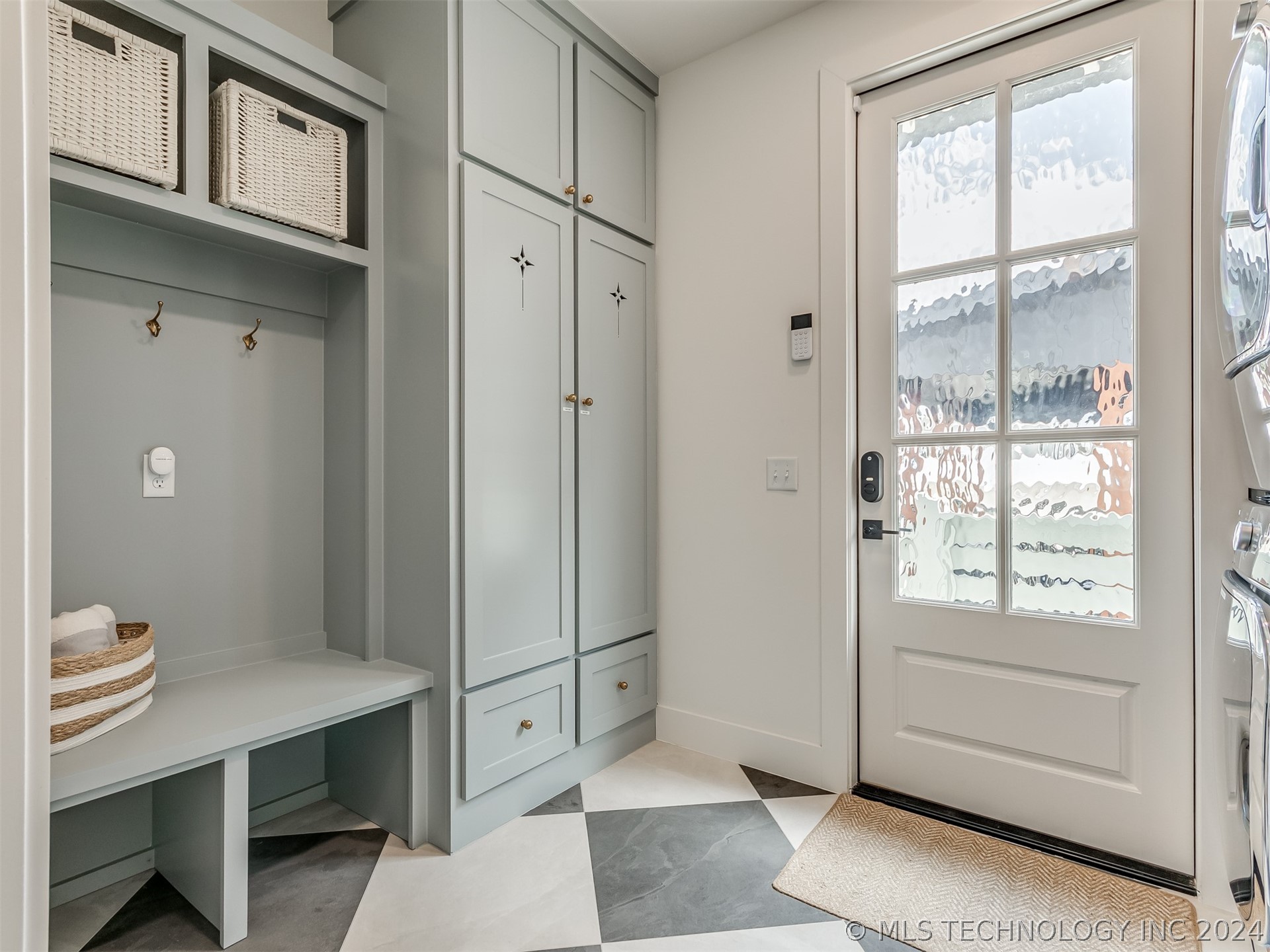 42 Ramble Along Road