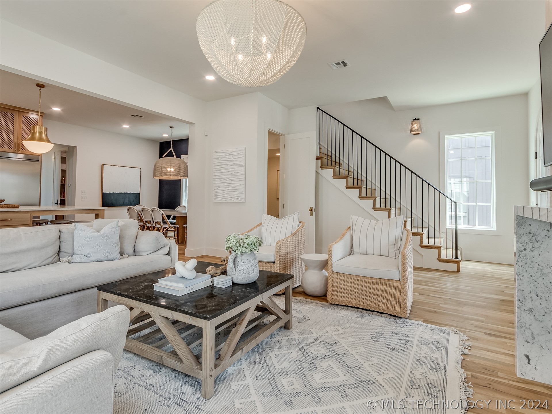 42 Ramble Along Road