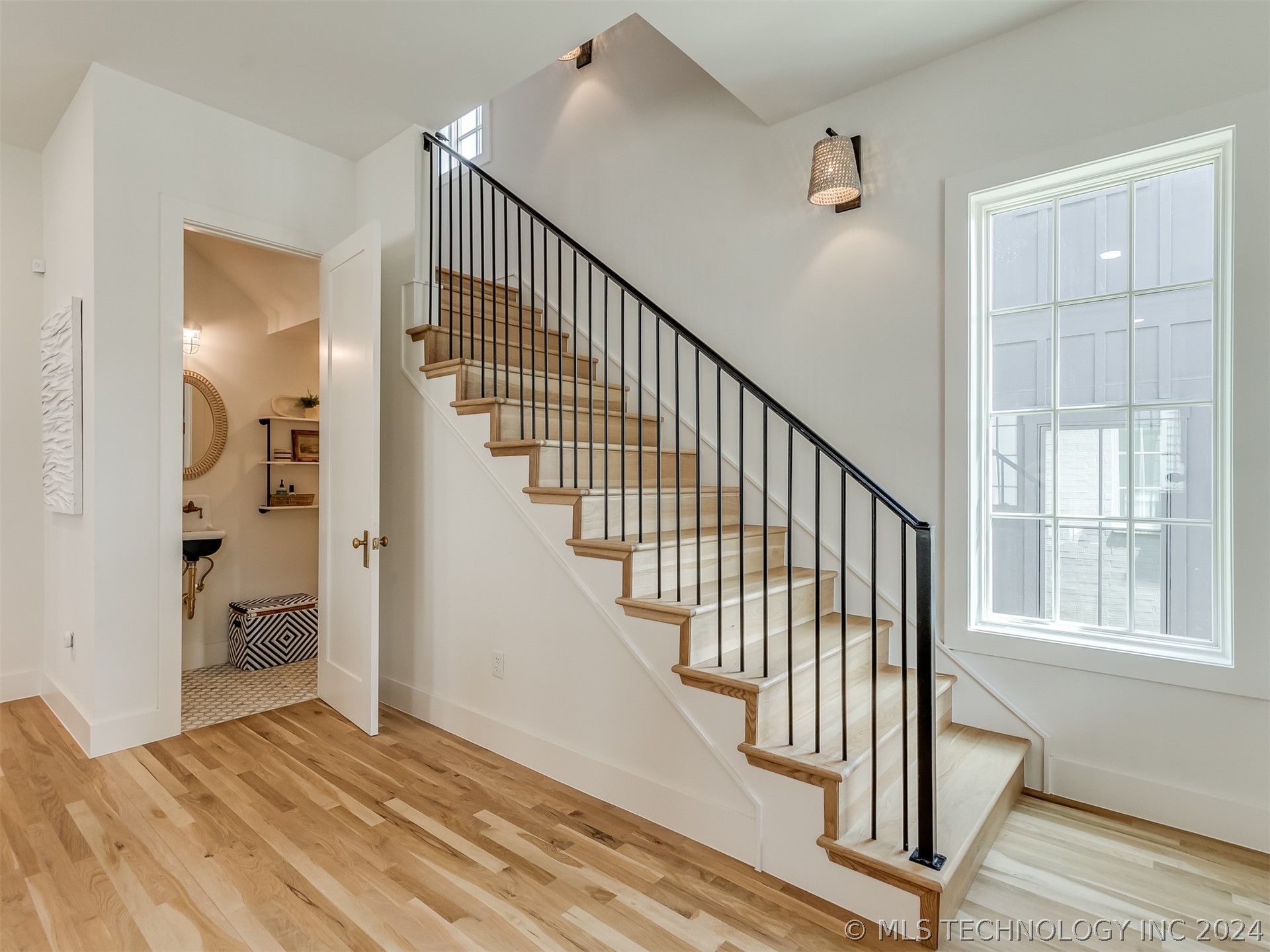 42 Ramble Along Road