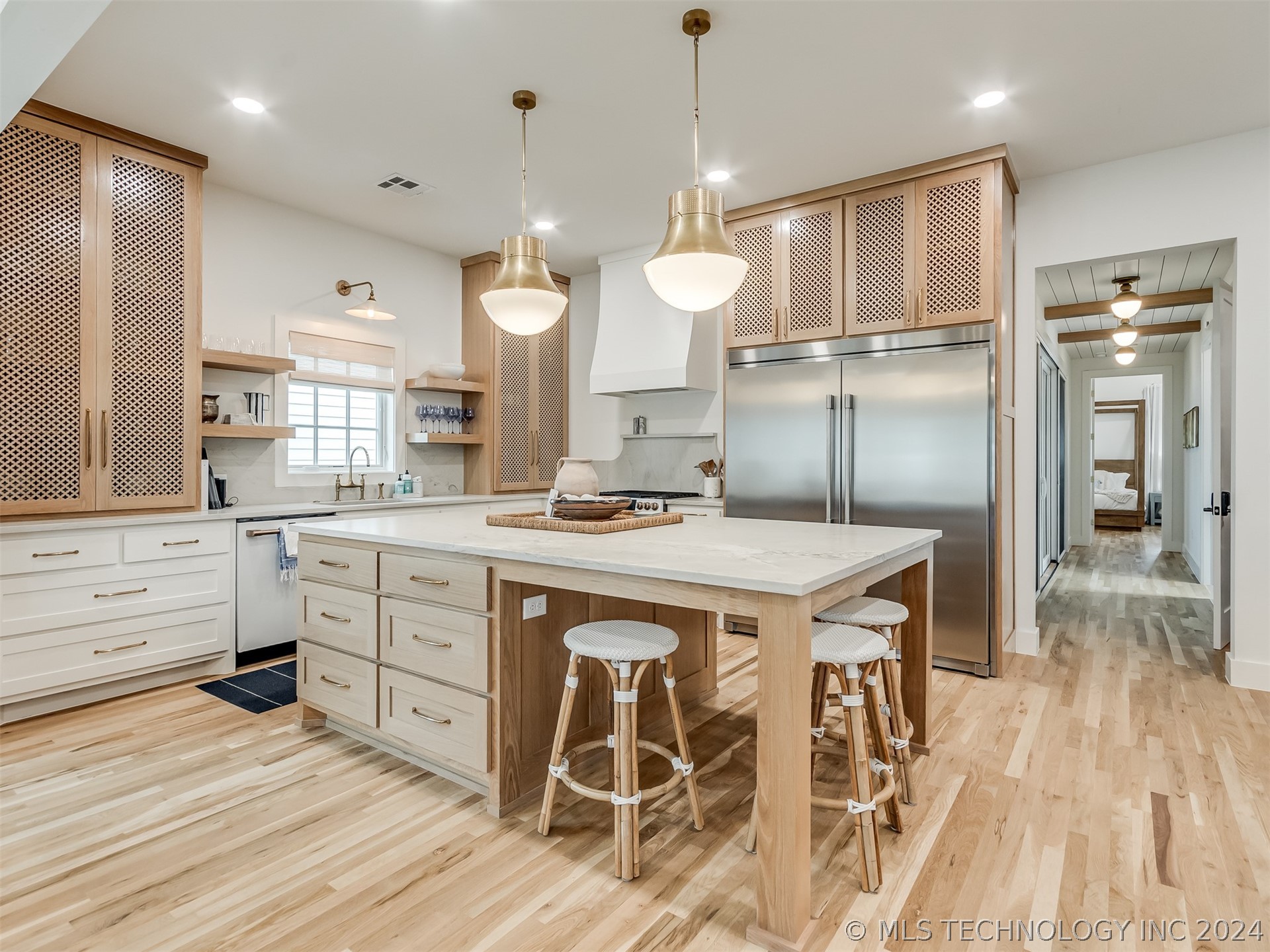 42 Ramble Along Road