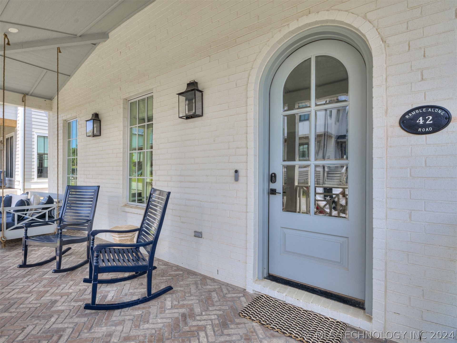 42 Ramble Along Road