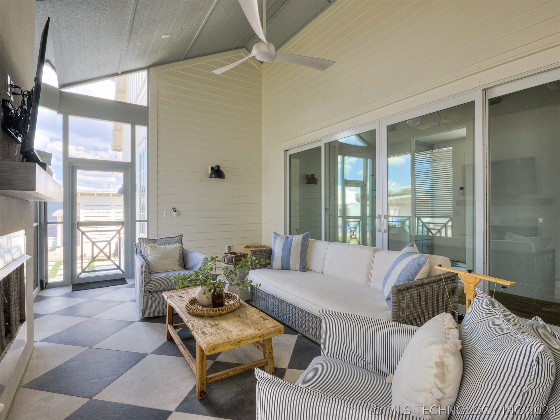 42 Ramble Along Road