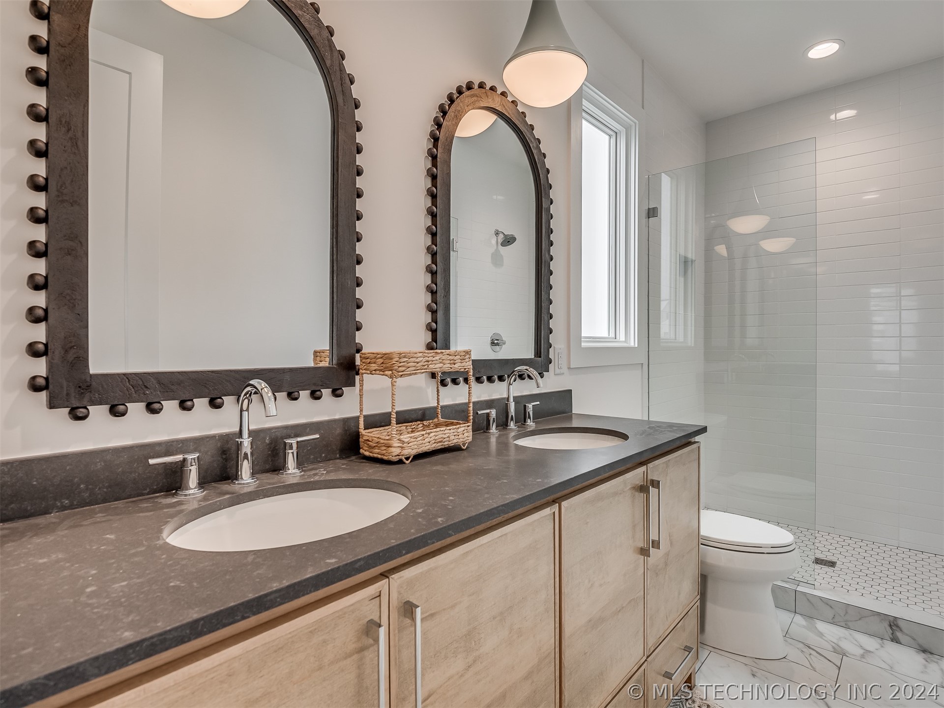 51 Lower Greenway B