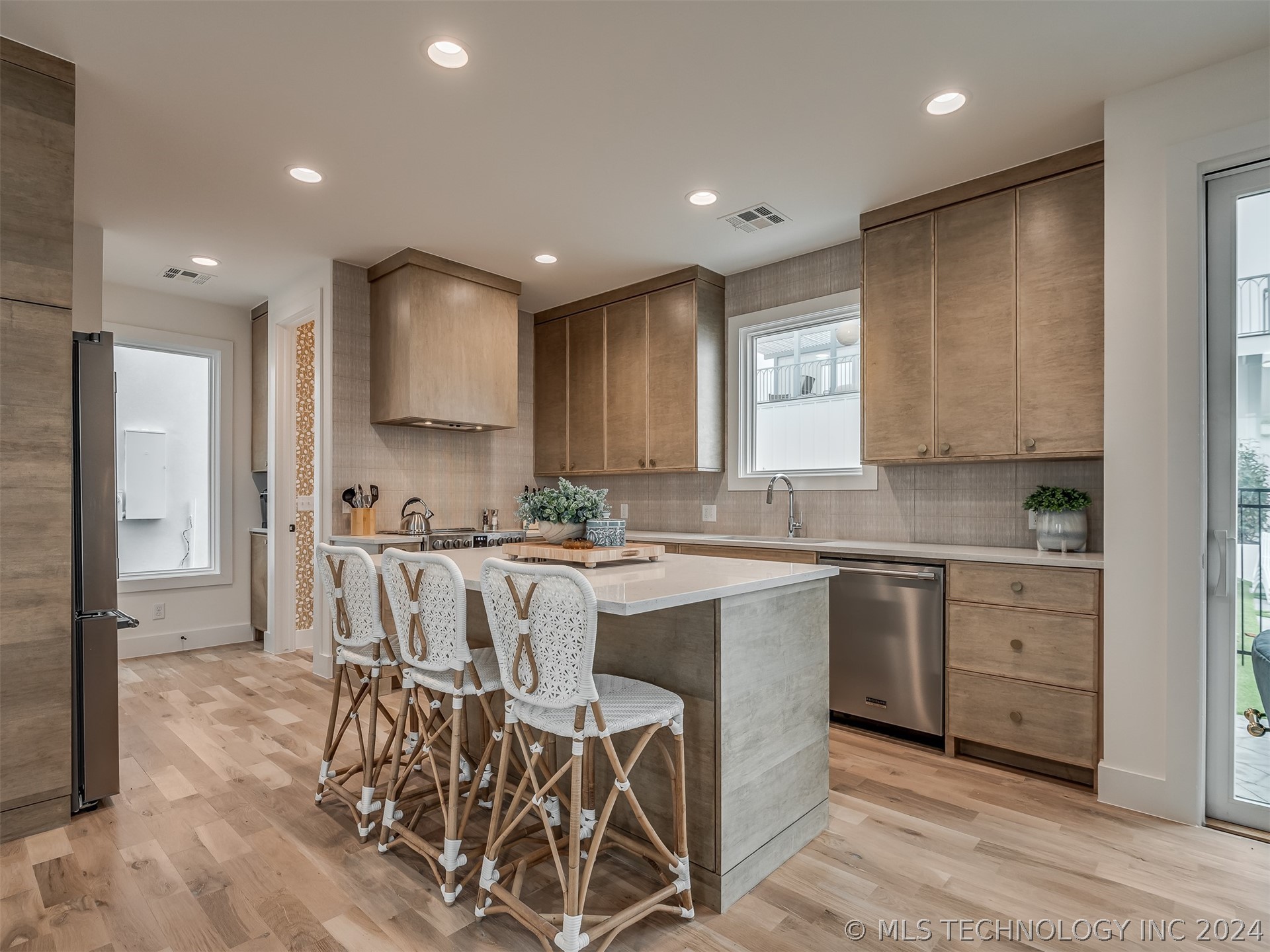 51 Lower Greenway B