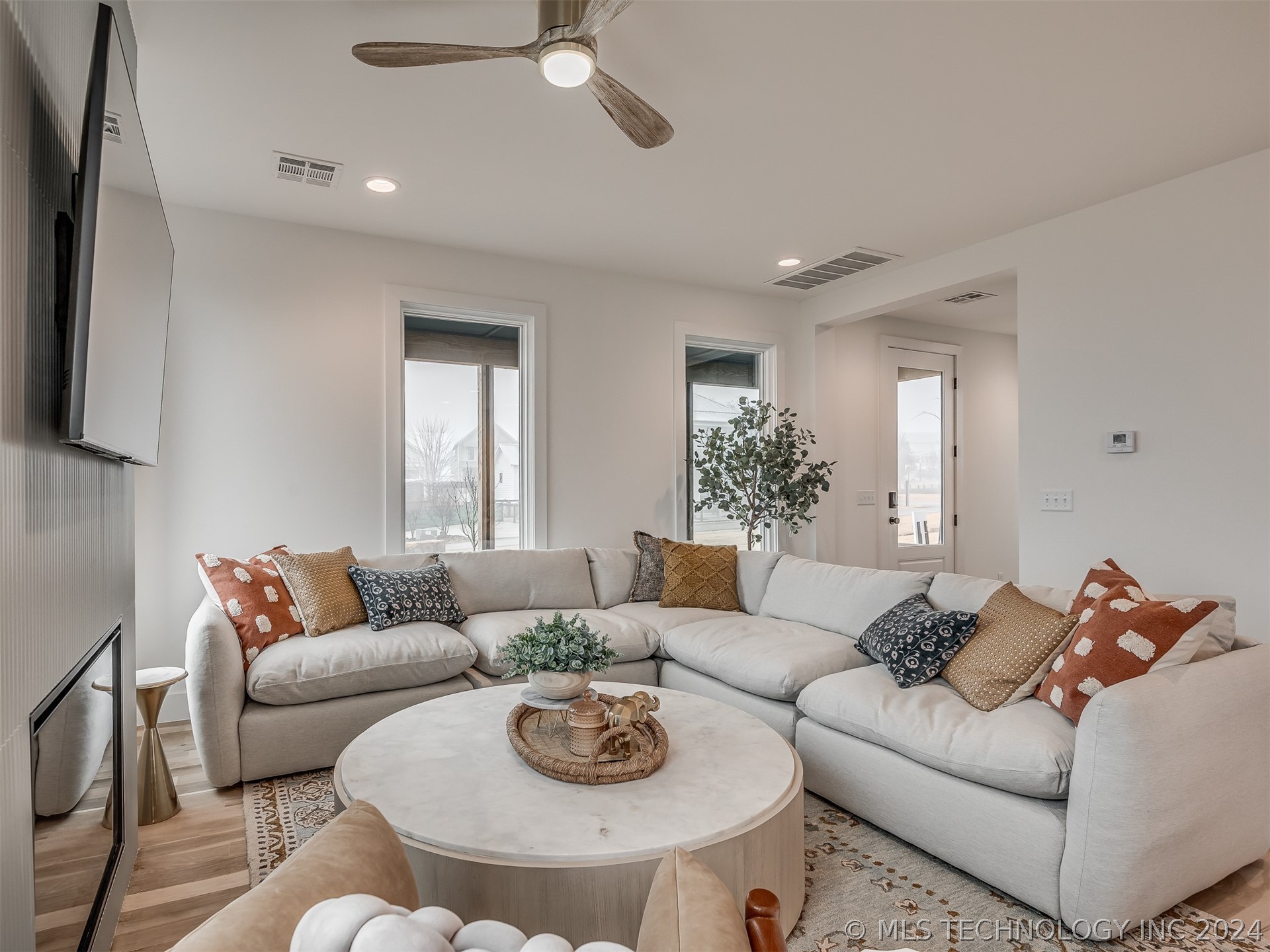 51 Lower Greenway B