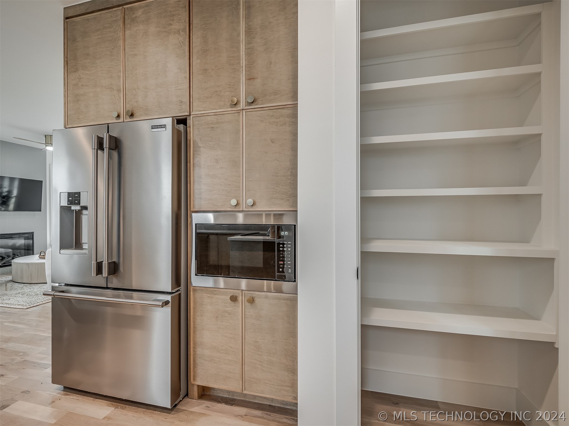 51 Lower Greenway B