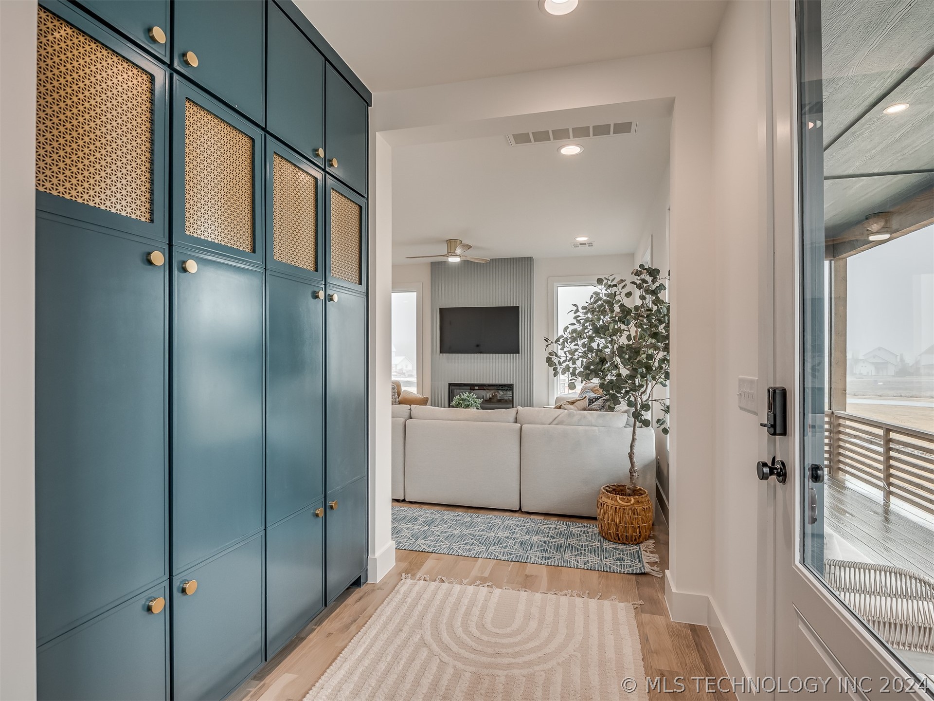 51 Lower Greenway B