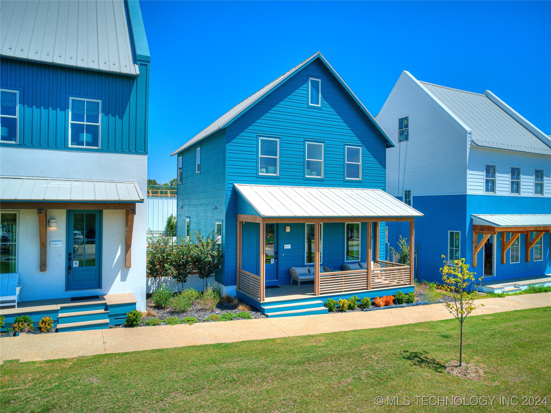 51 Lower Greenway B