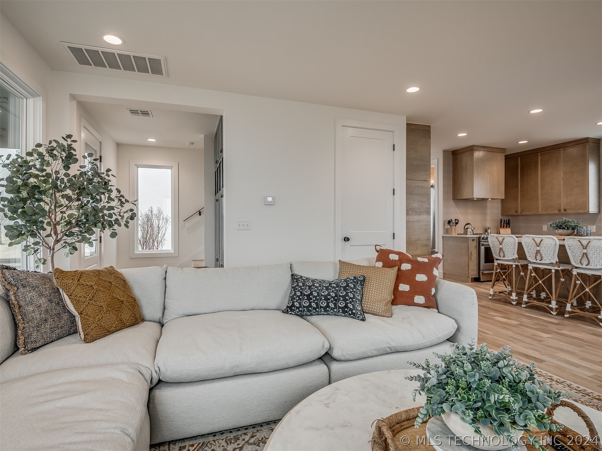 51 Lower Greenway B