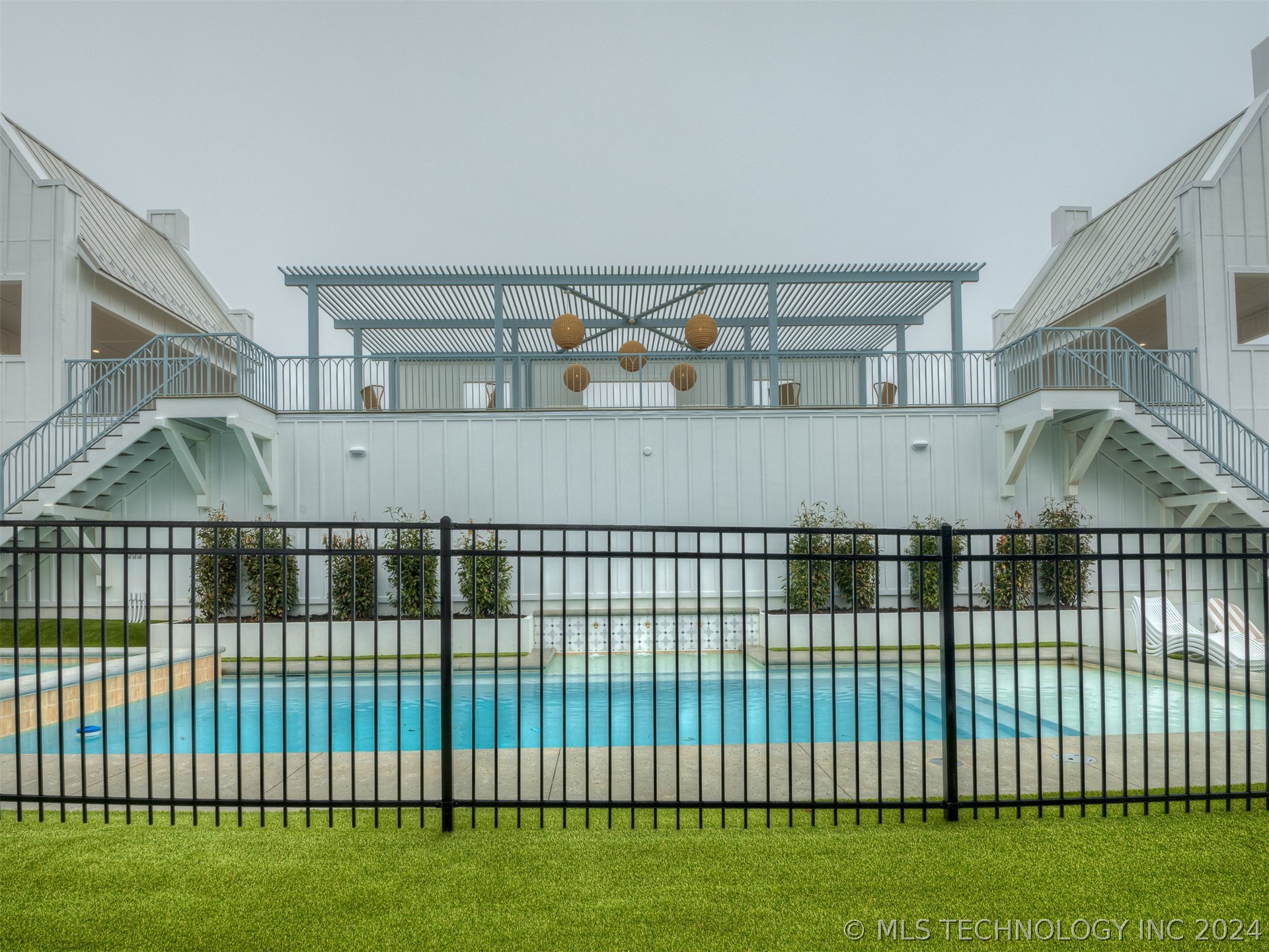 51 Lower Greenway B