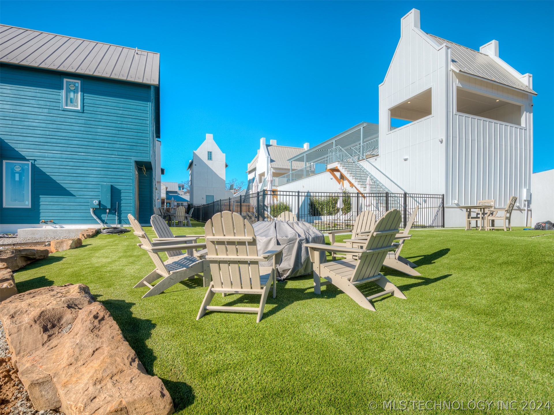 51 Lower Greenway B
