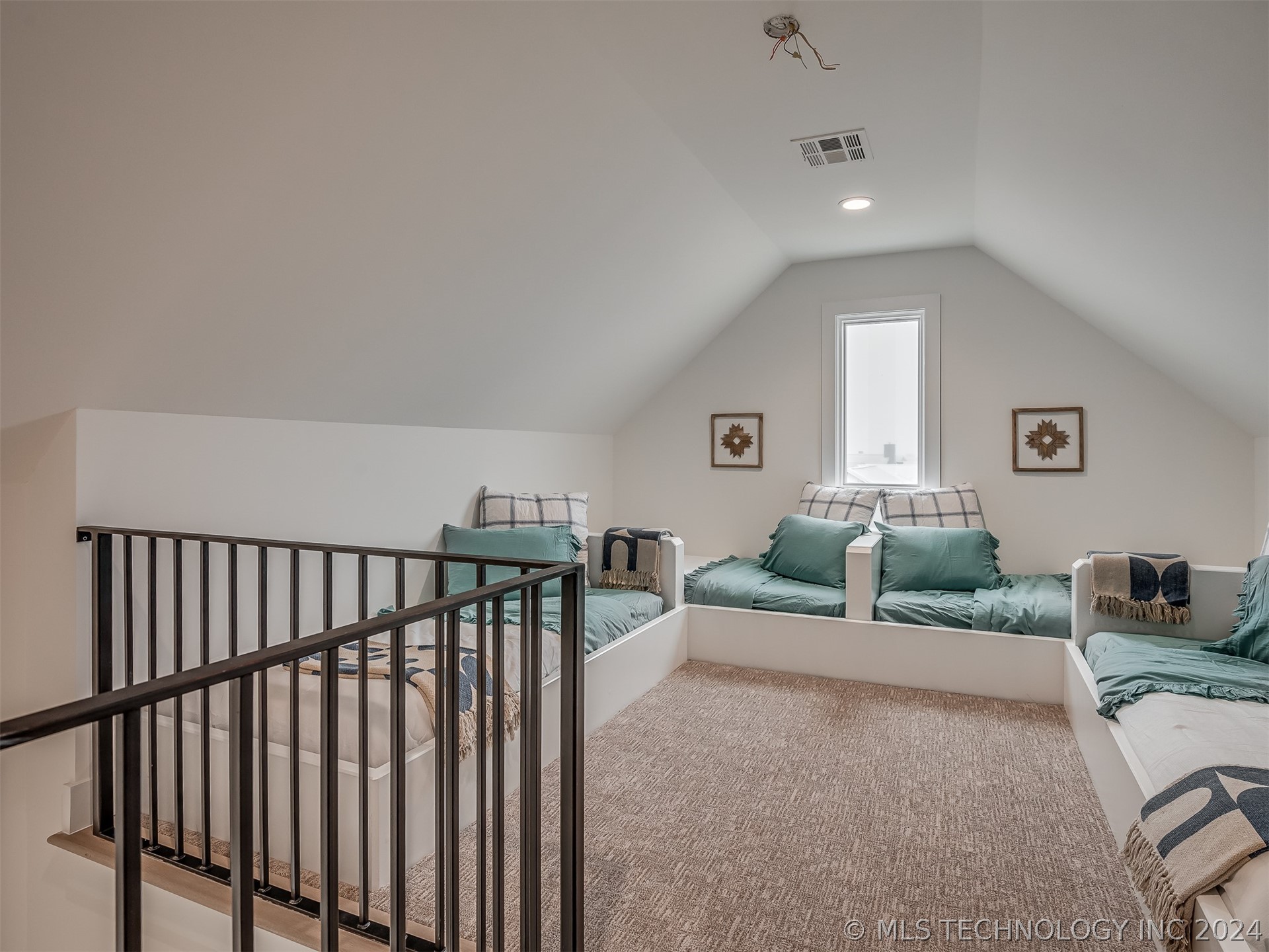 51 Lower Greenway B