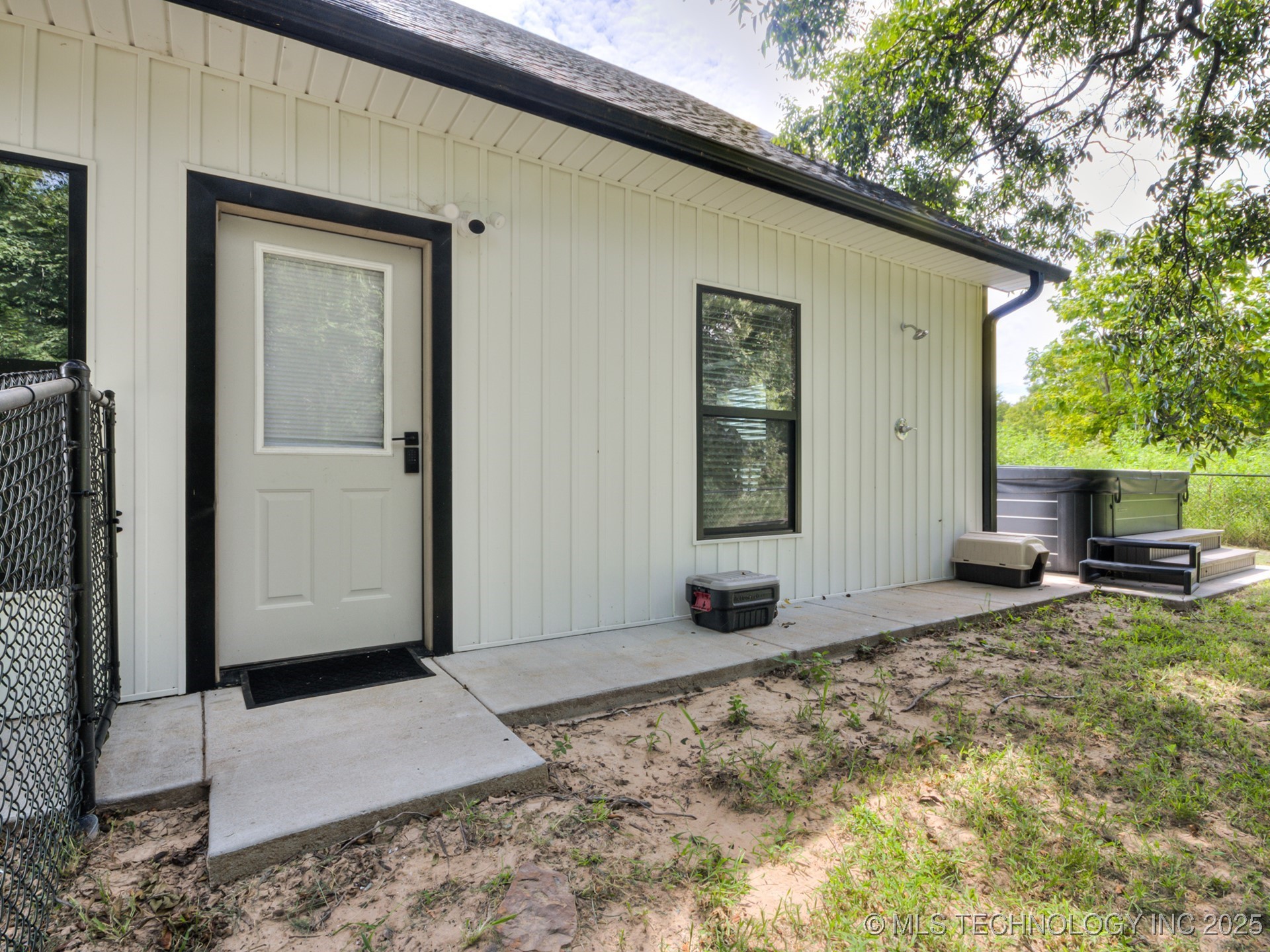 833 N Simpson