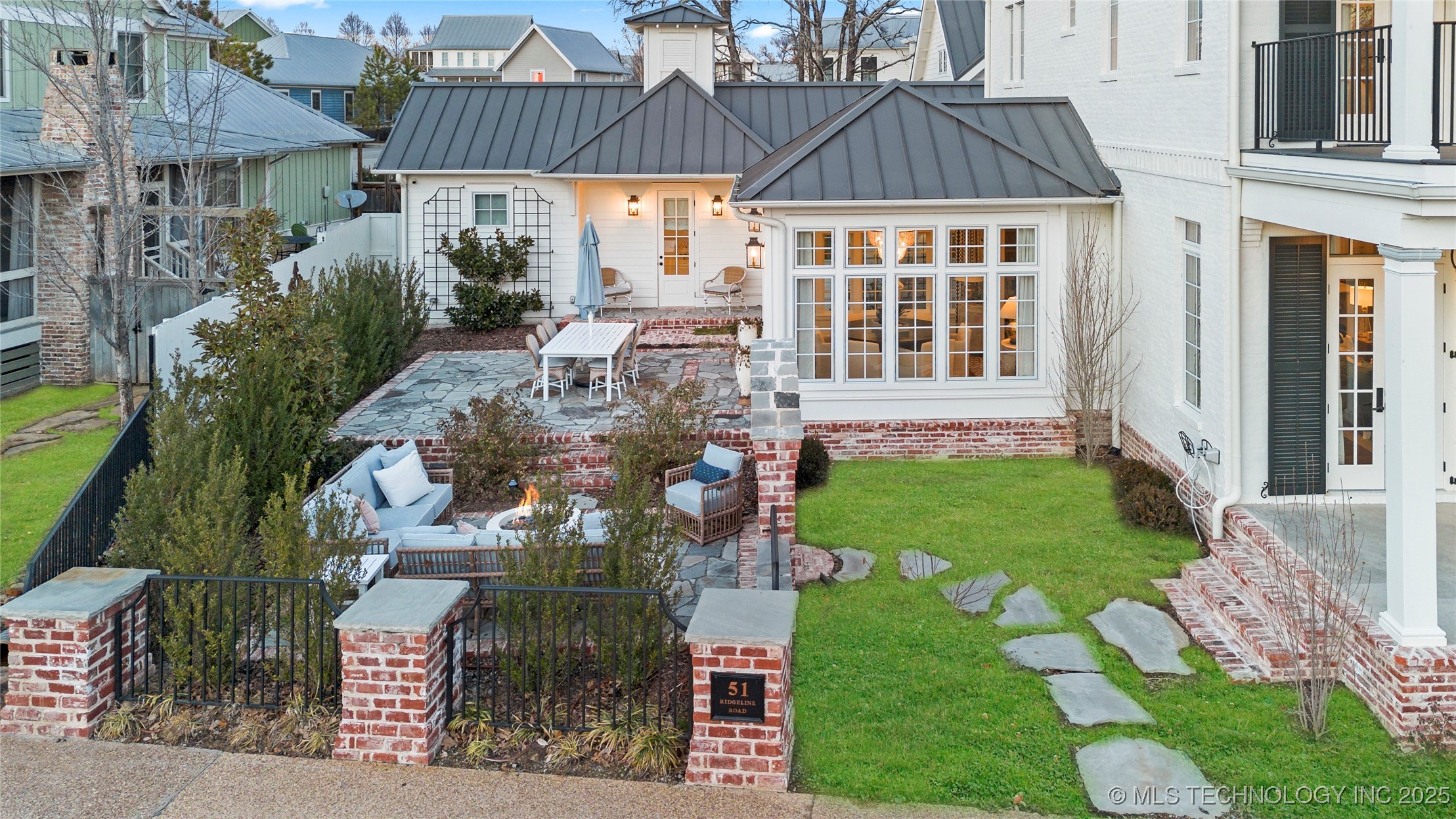51 Ridgeline Road