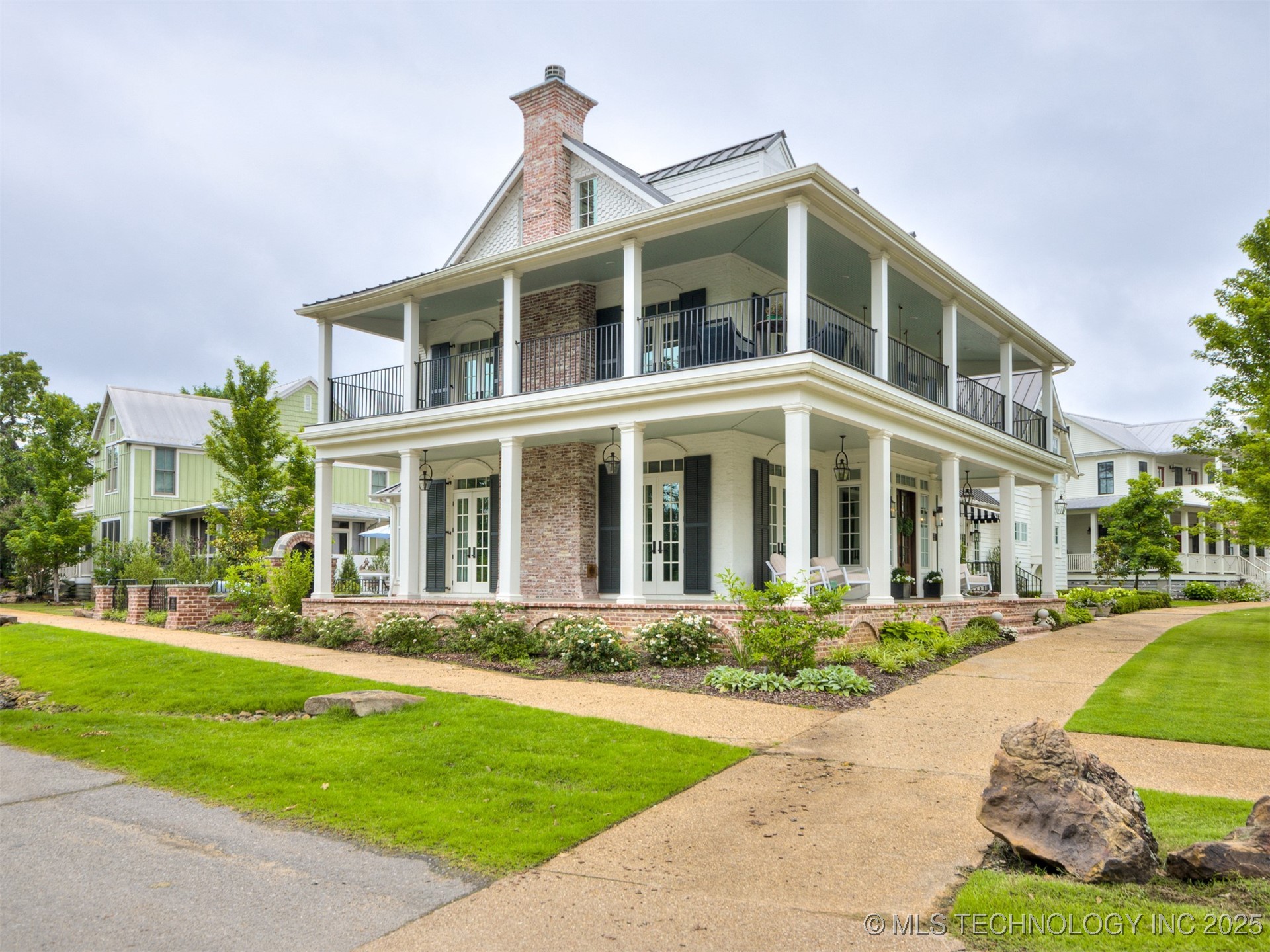 51 Ridgeline Road