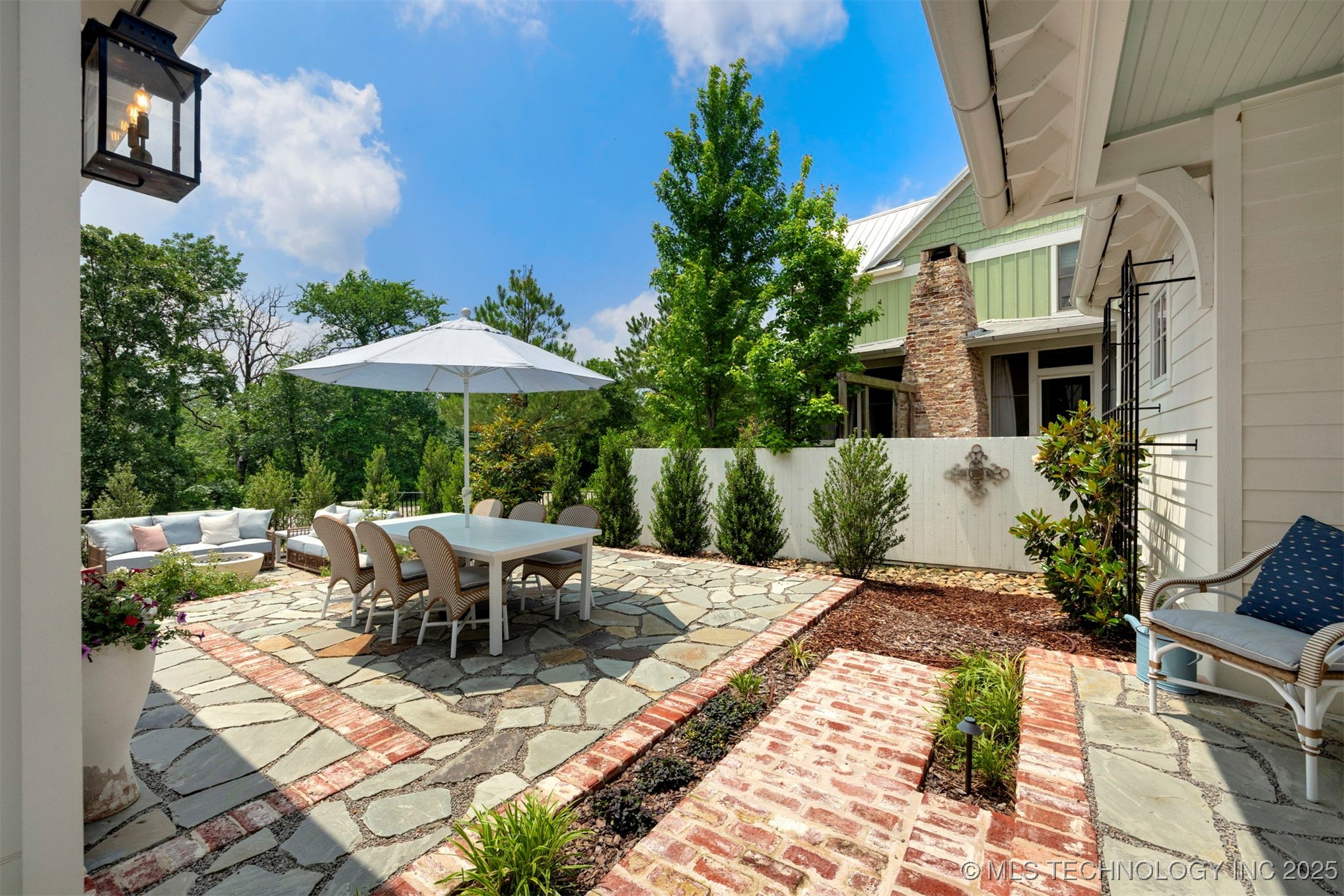 51 Ridgeline Road