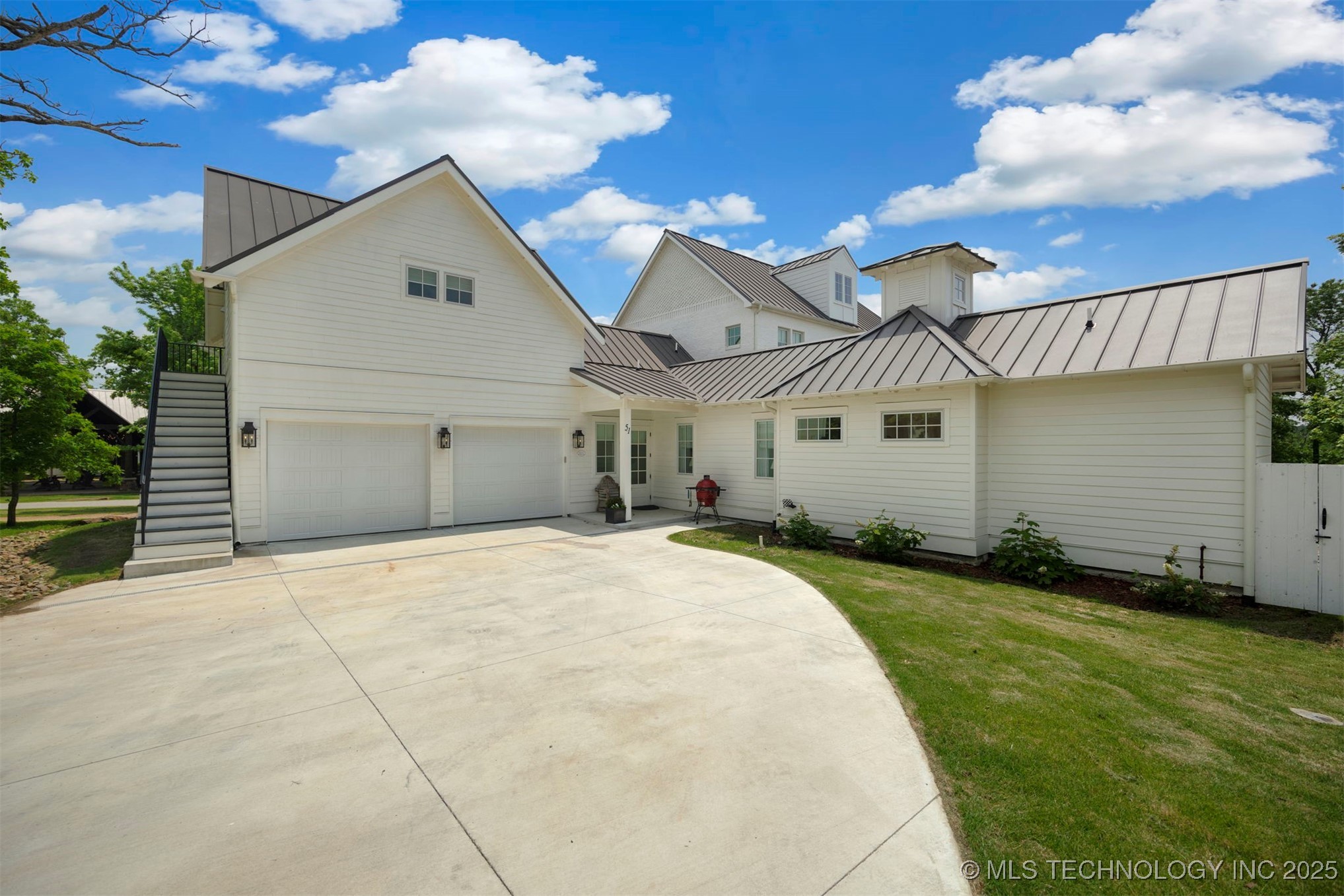 51 Ridgeline Road