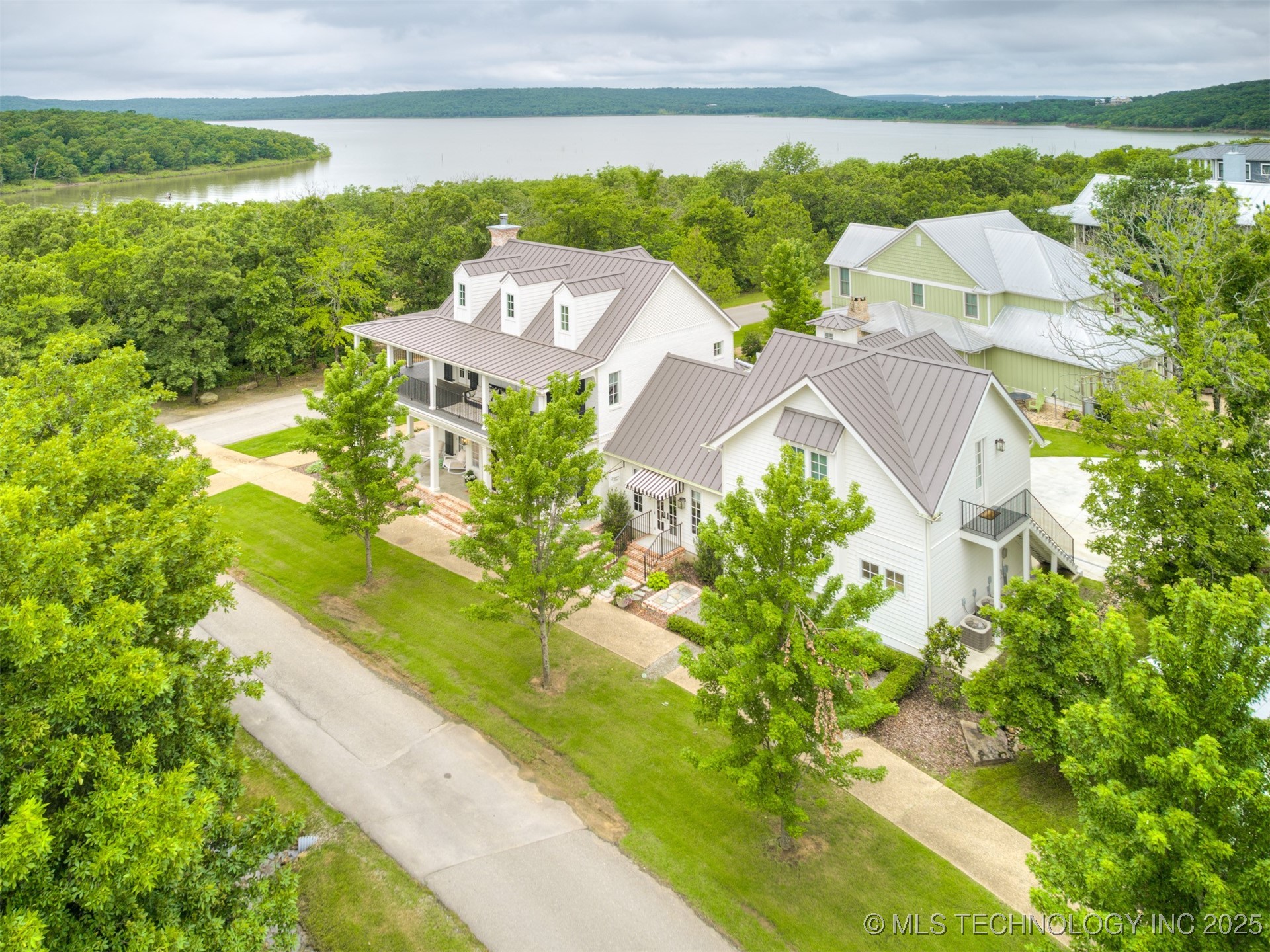 51 Ridgeline Road