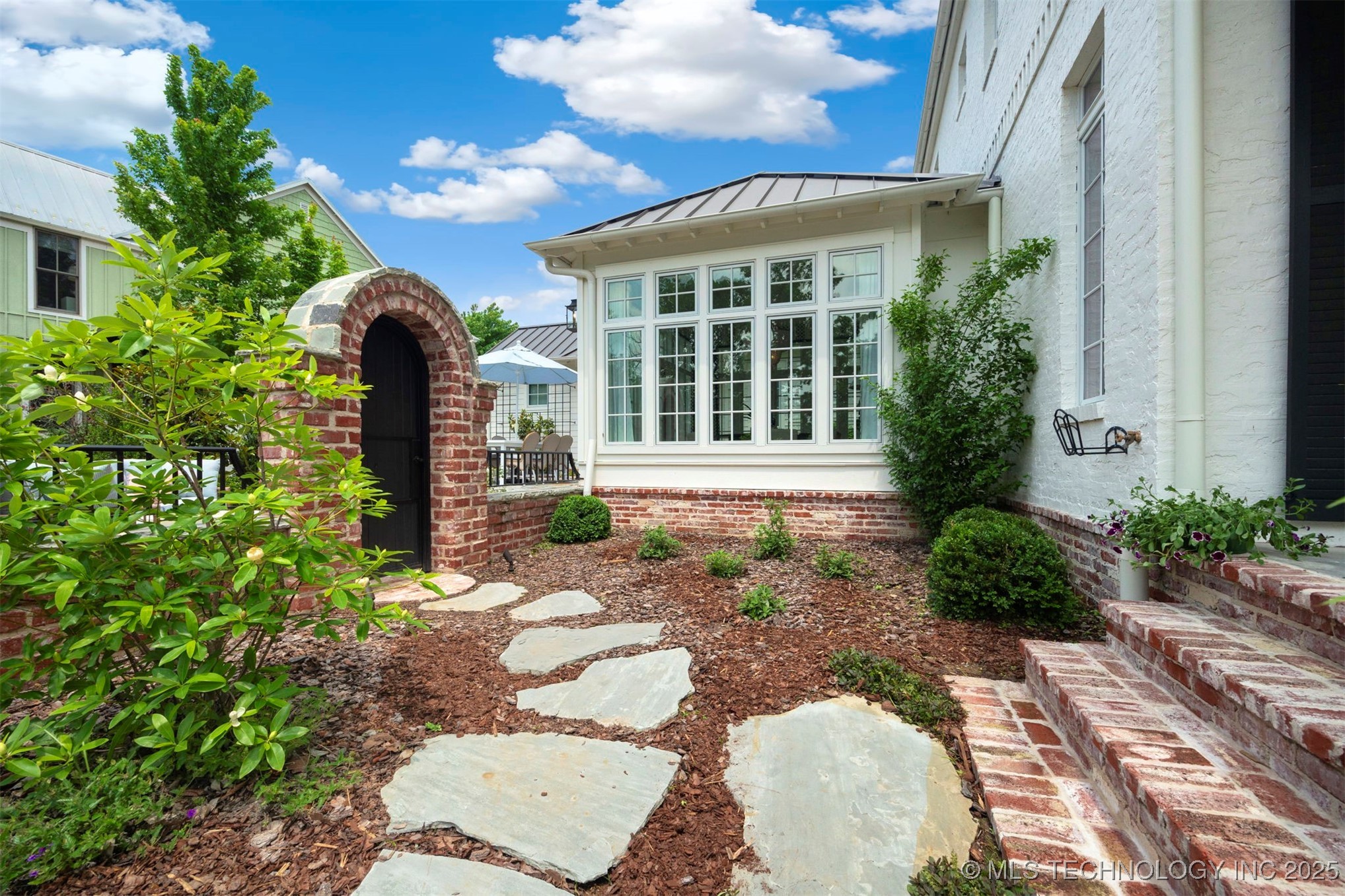 51 Ridgeline Road