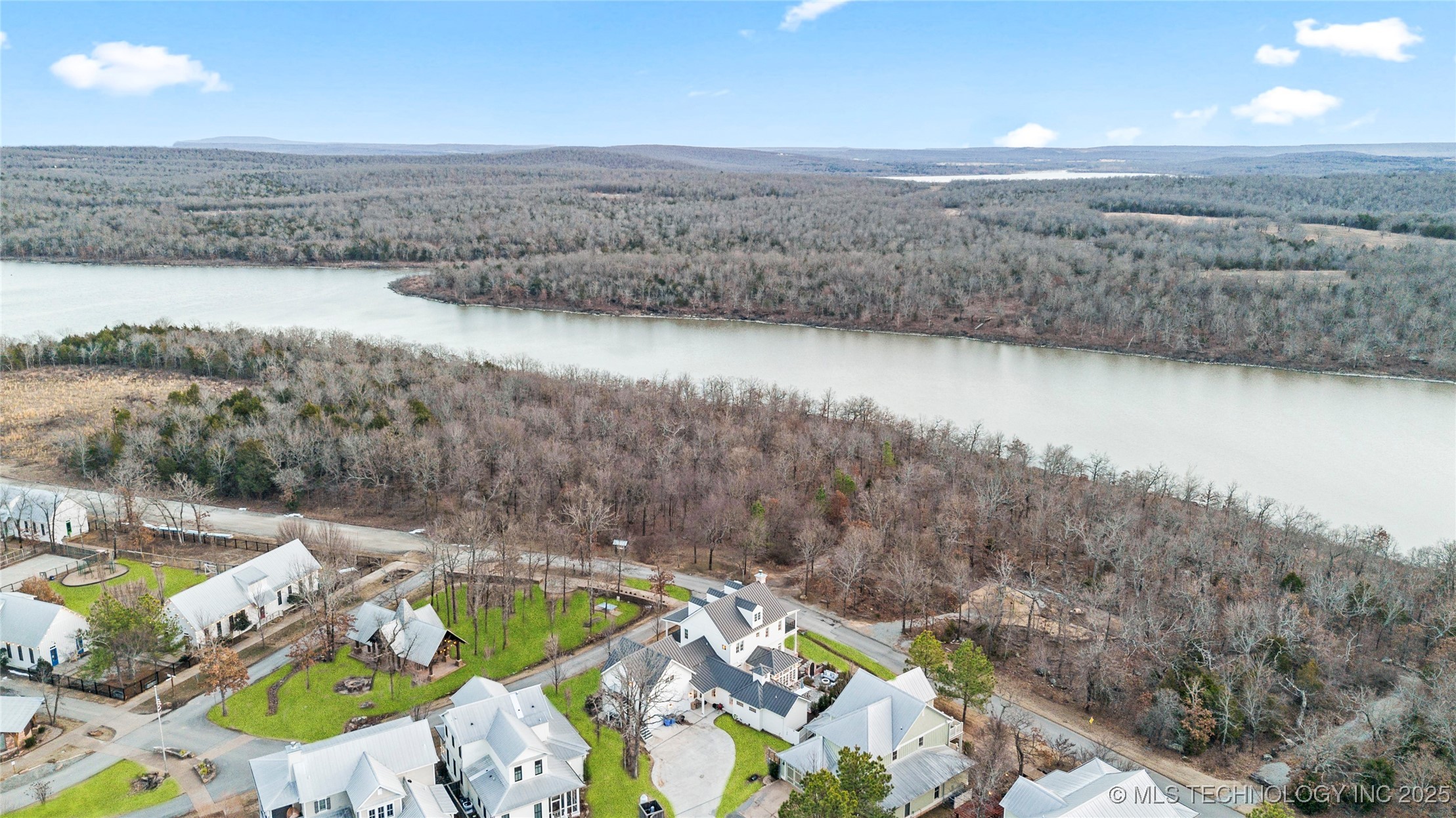 51 Ridgeline Road
