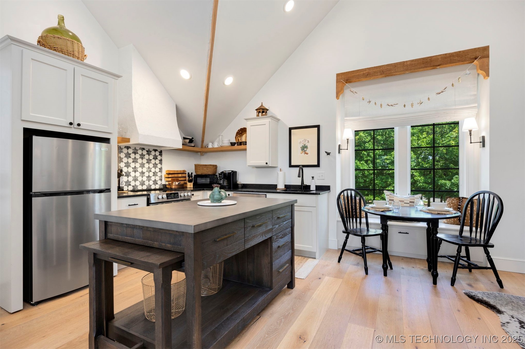 51 Ridgeline Road