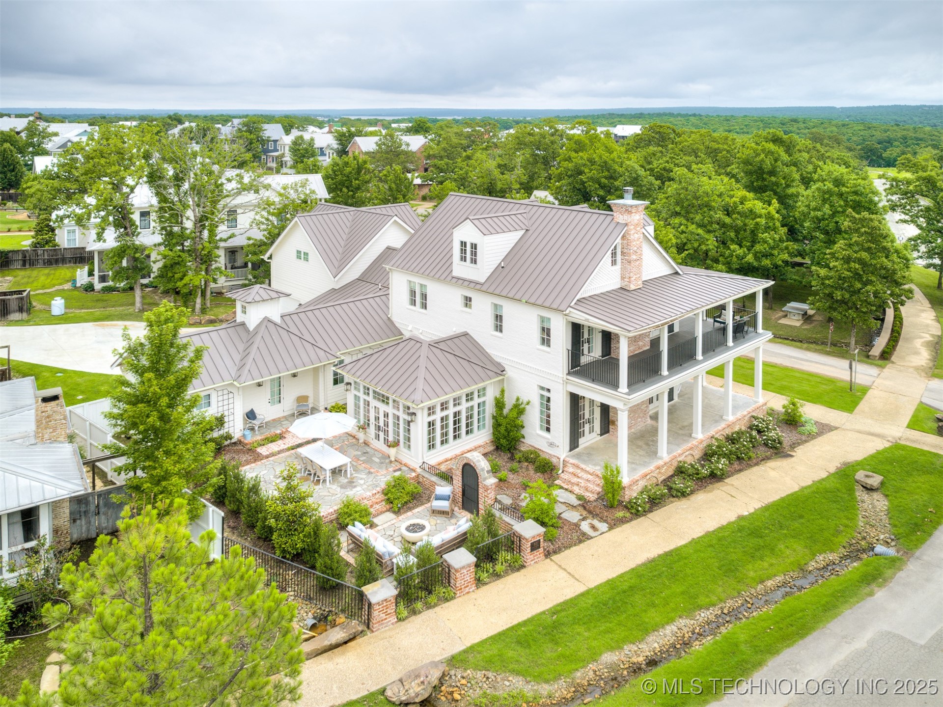 51 Ridgeline Road