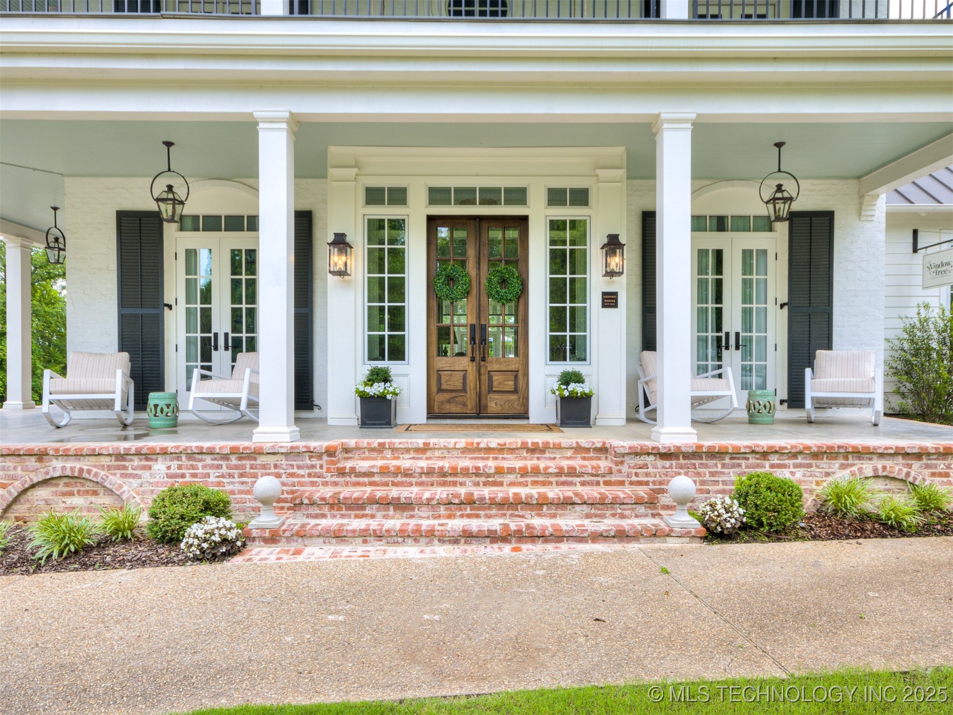 51 Ridgeline Road