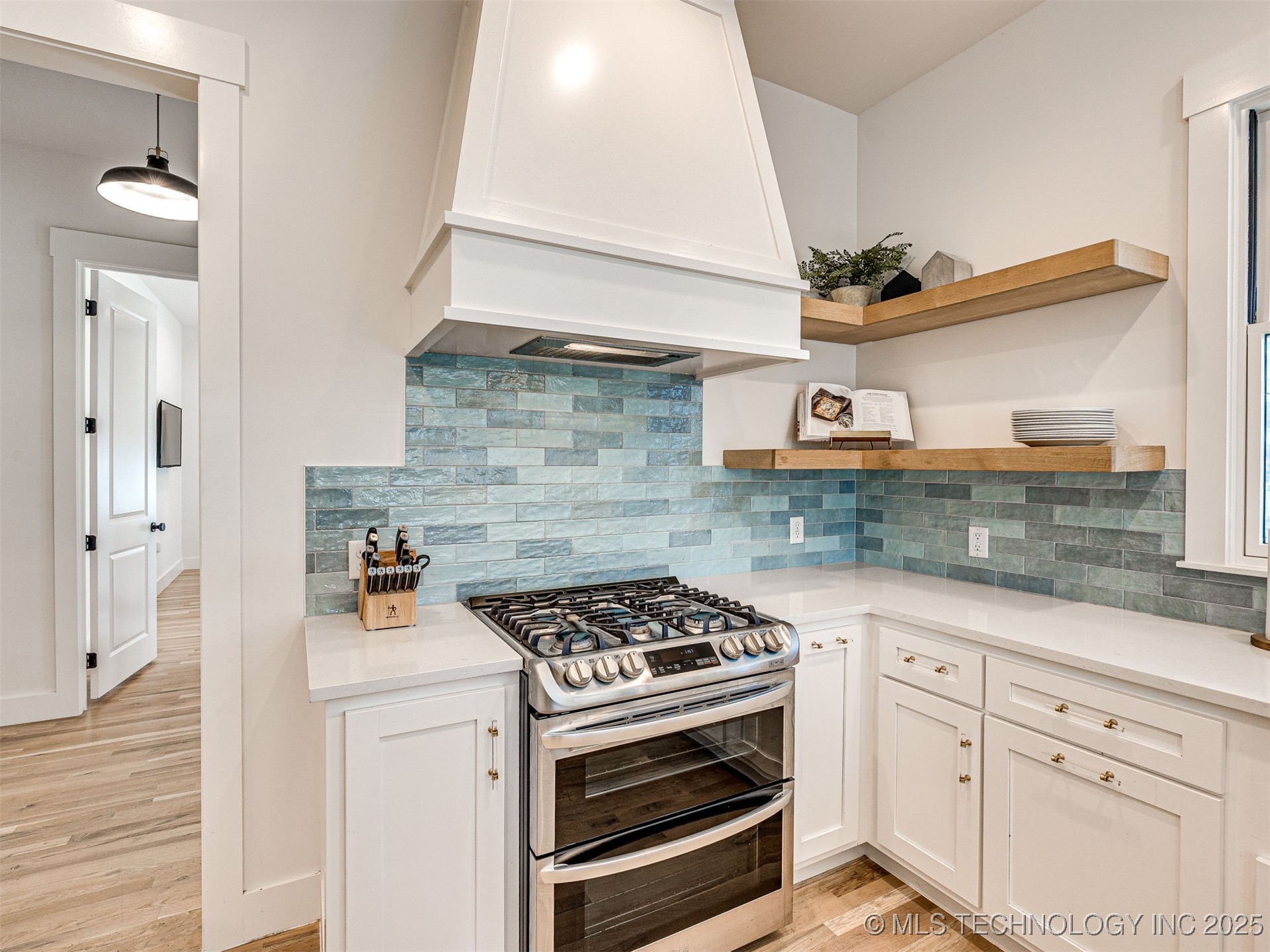 102 Brookside Drive