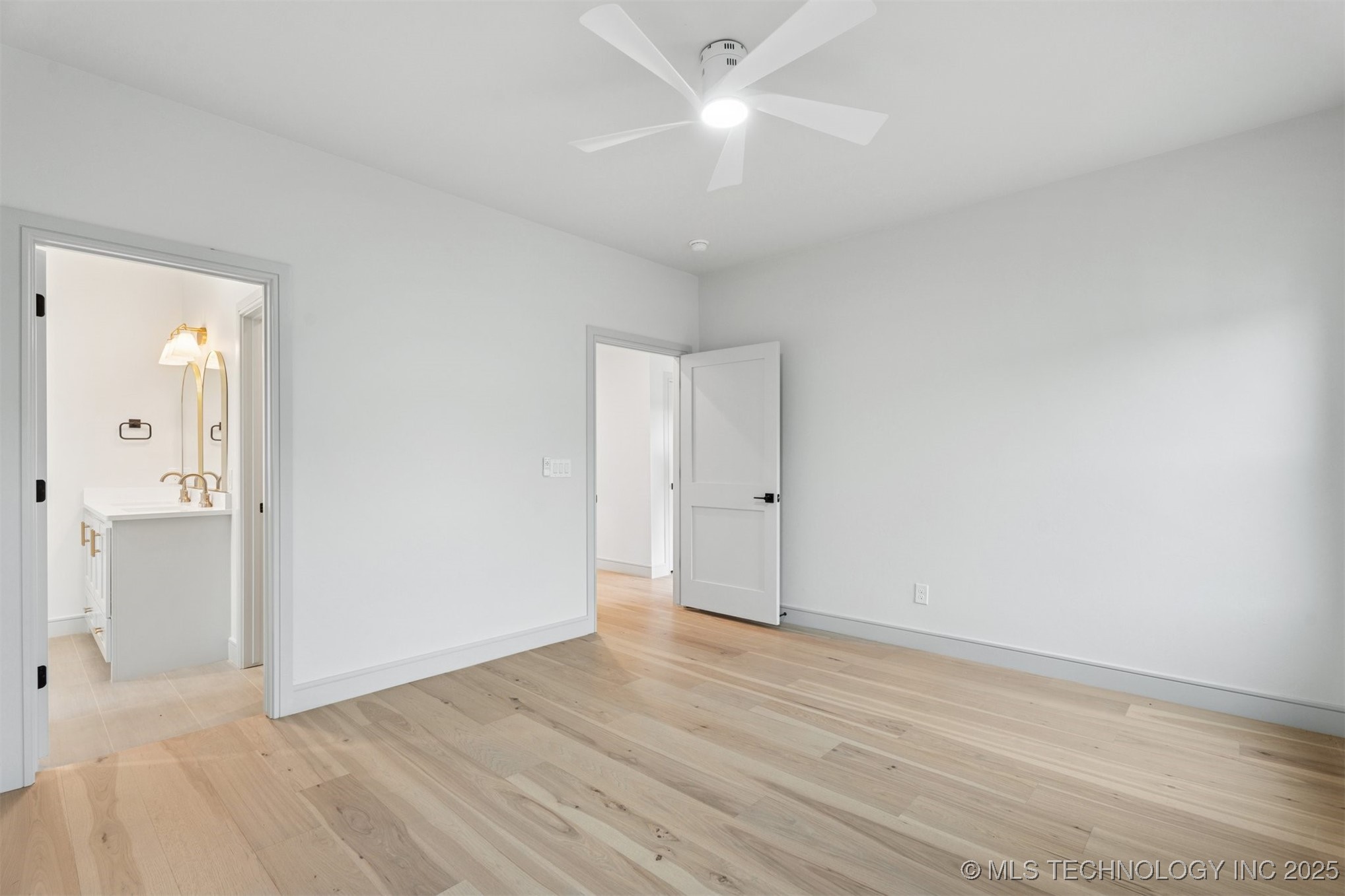 43 Lower Greenway