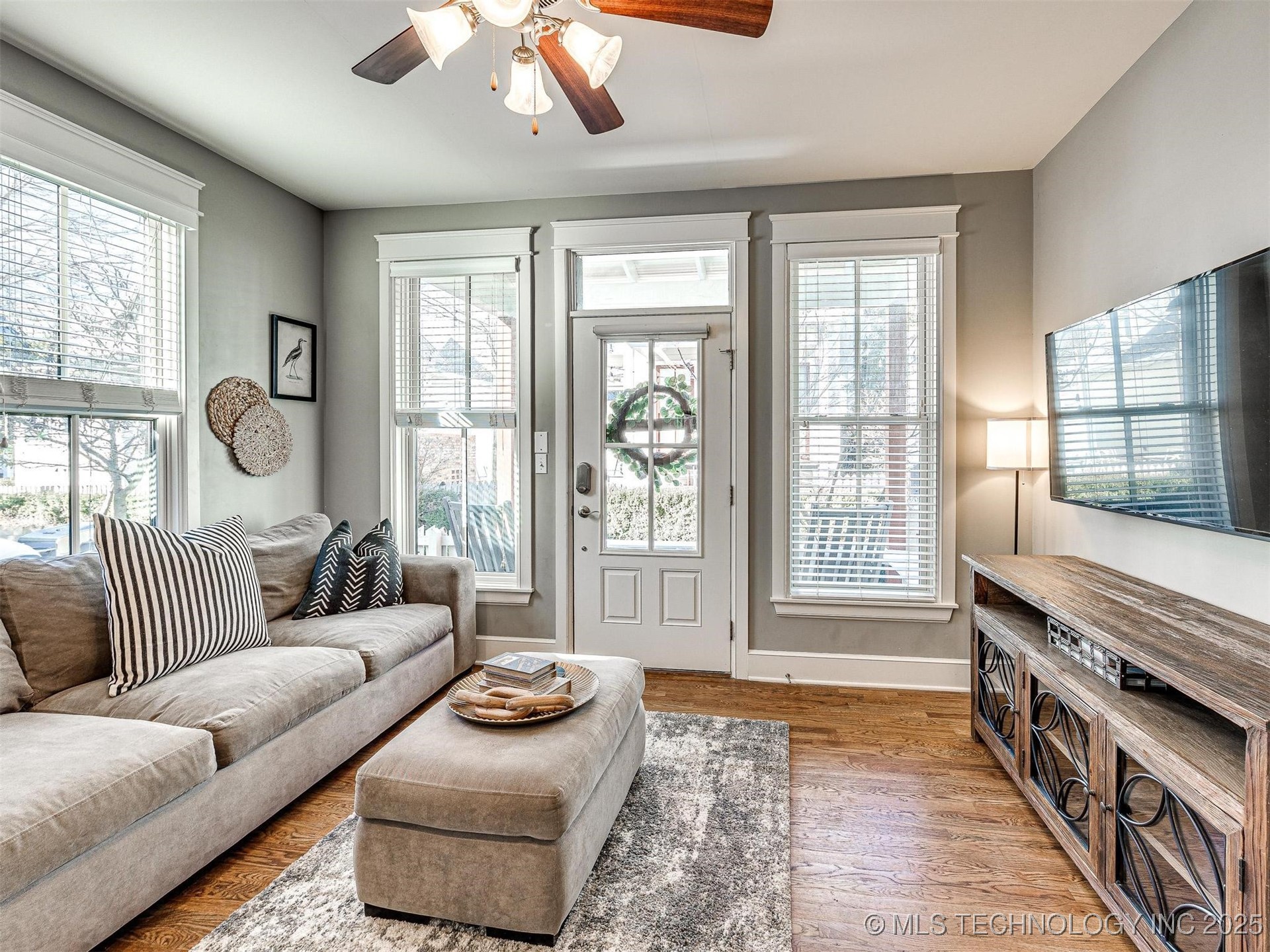 33 Boardwalk B