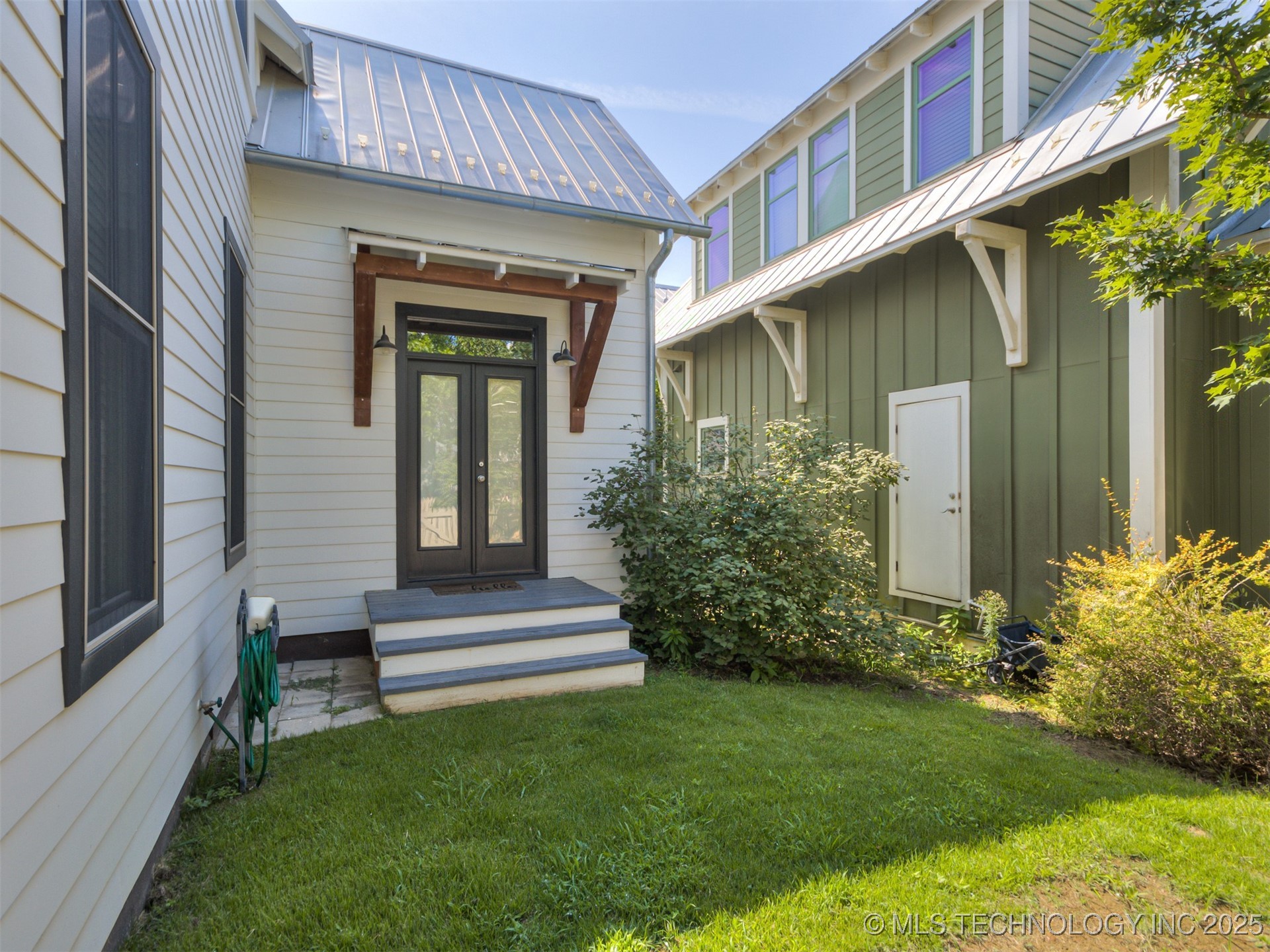 33 Boardwalk B
