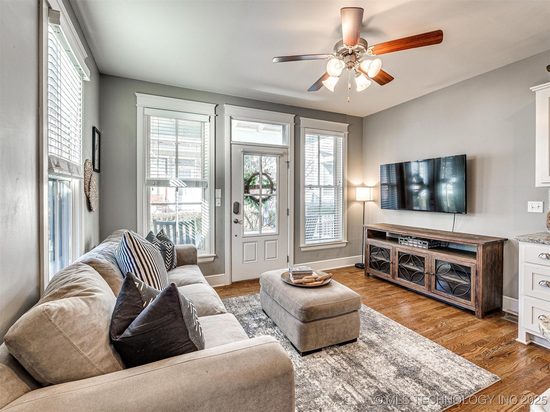 33 Boardwalk B