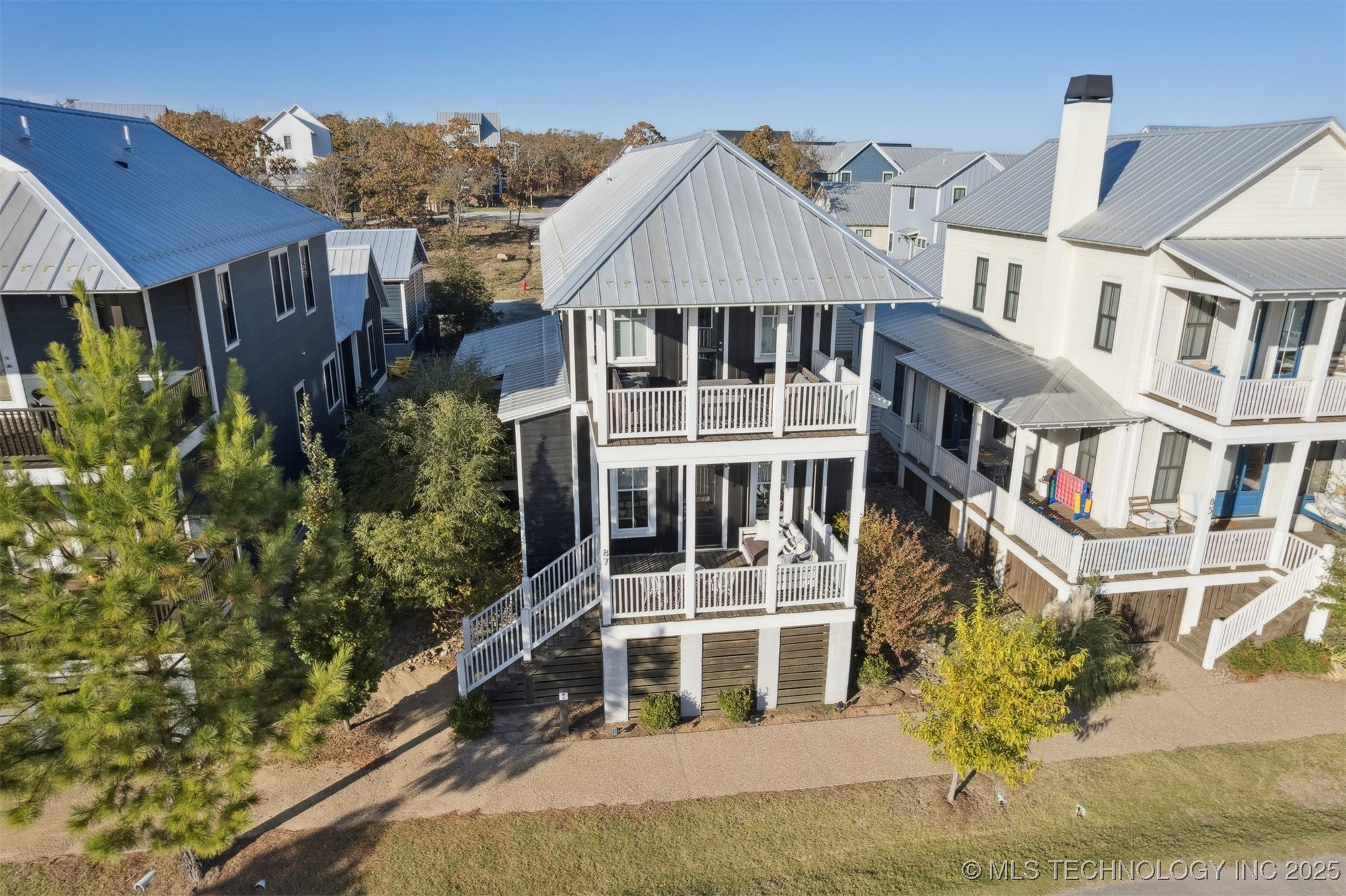 87 Lower Greenway
