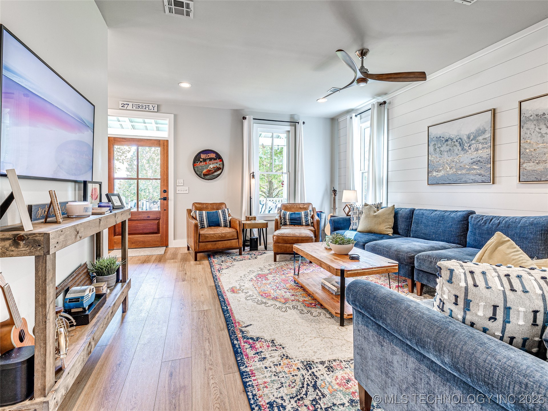 27 Firefly Lane