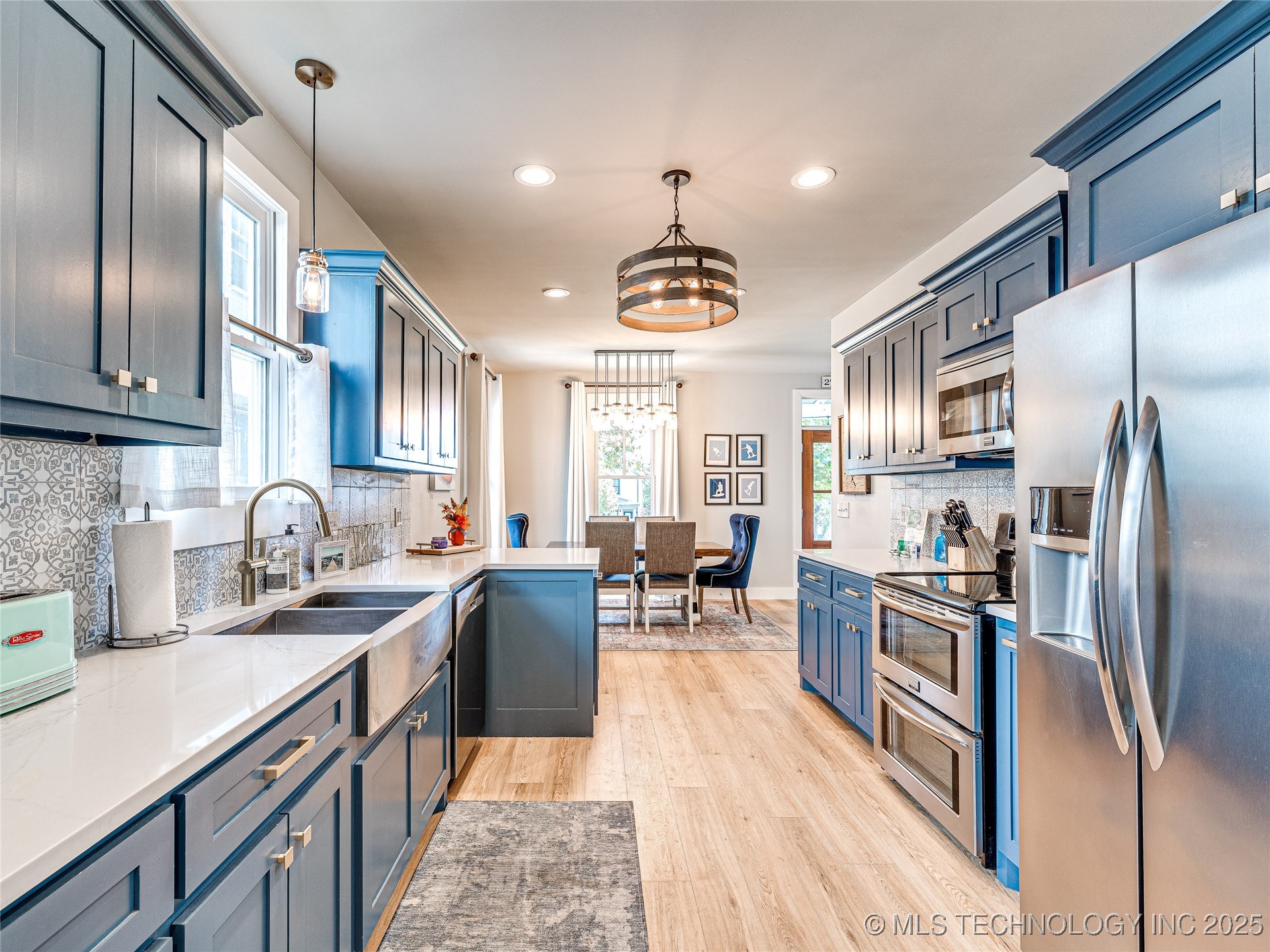27 Firefly Lane