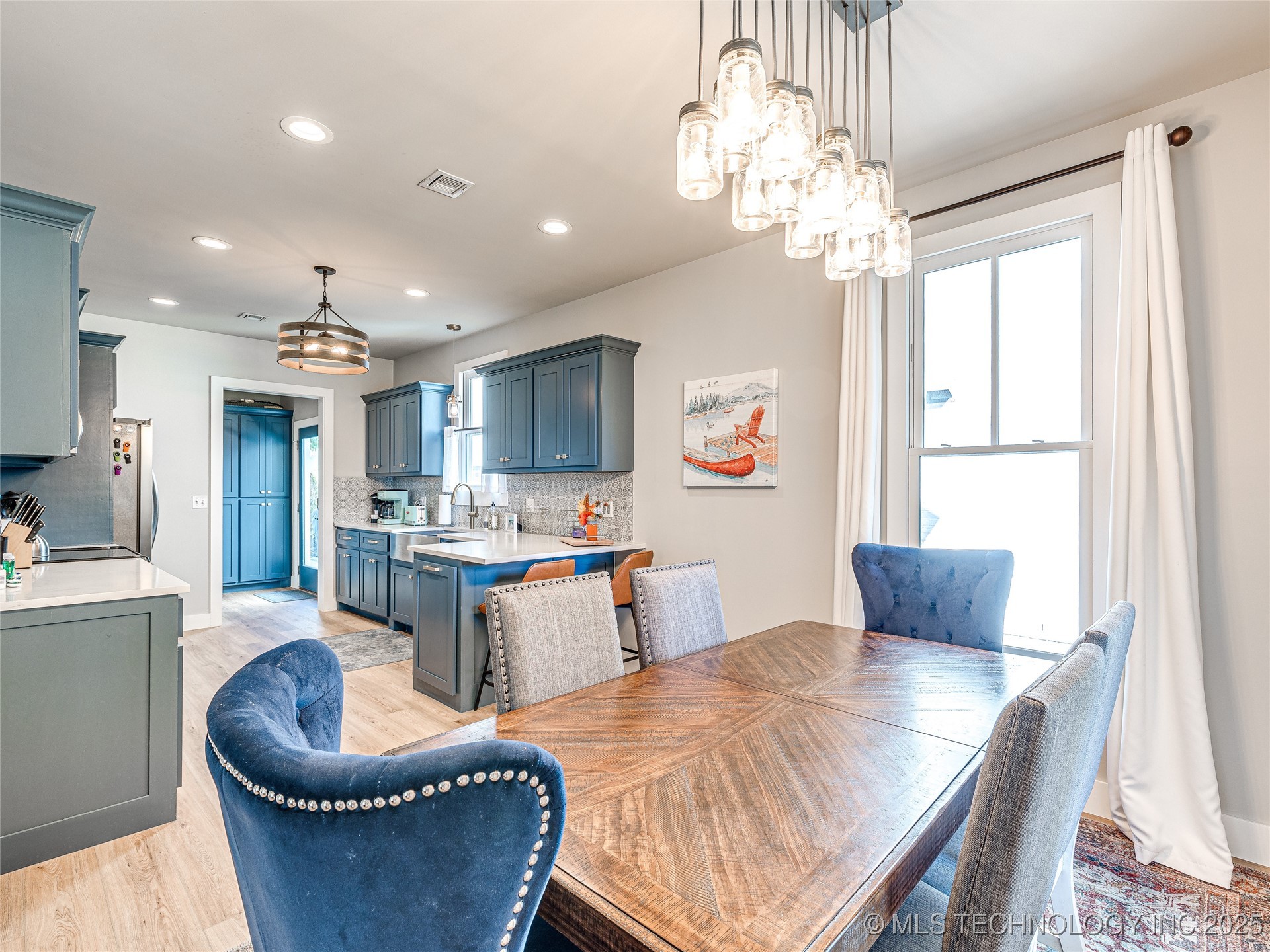 27 Firefly Lane