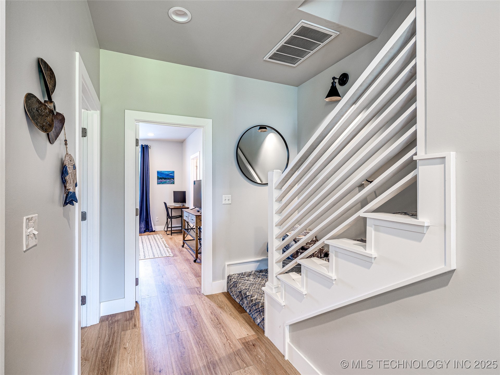 27 Firefly Lane