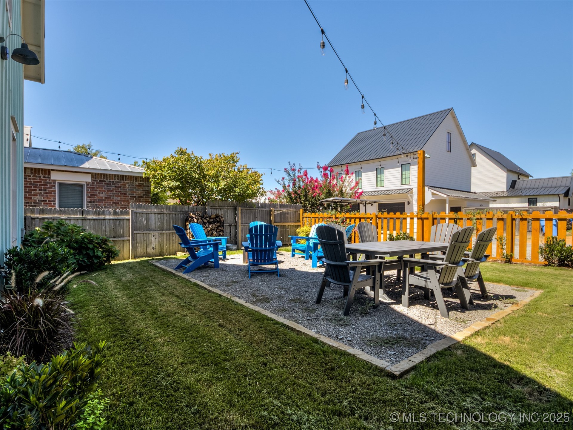 27 Firefly Lane