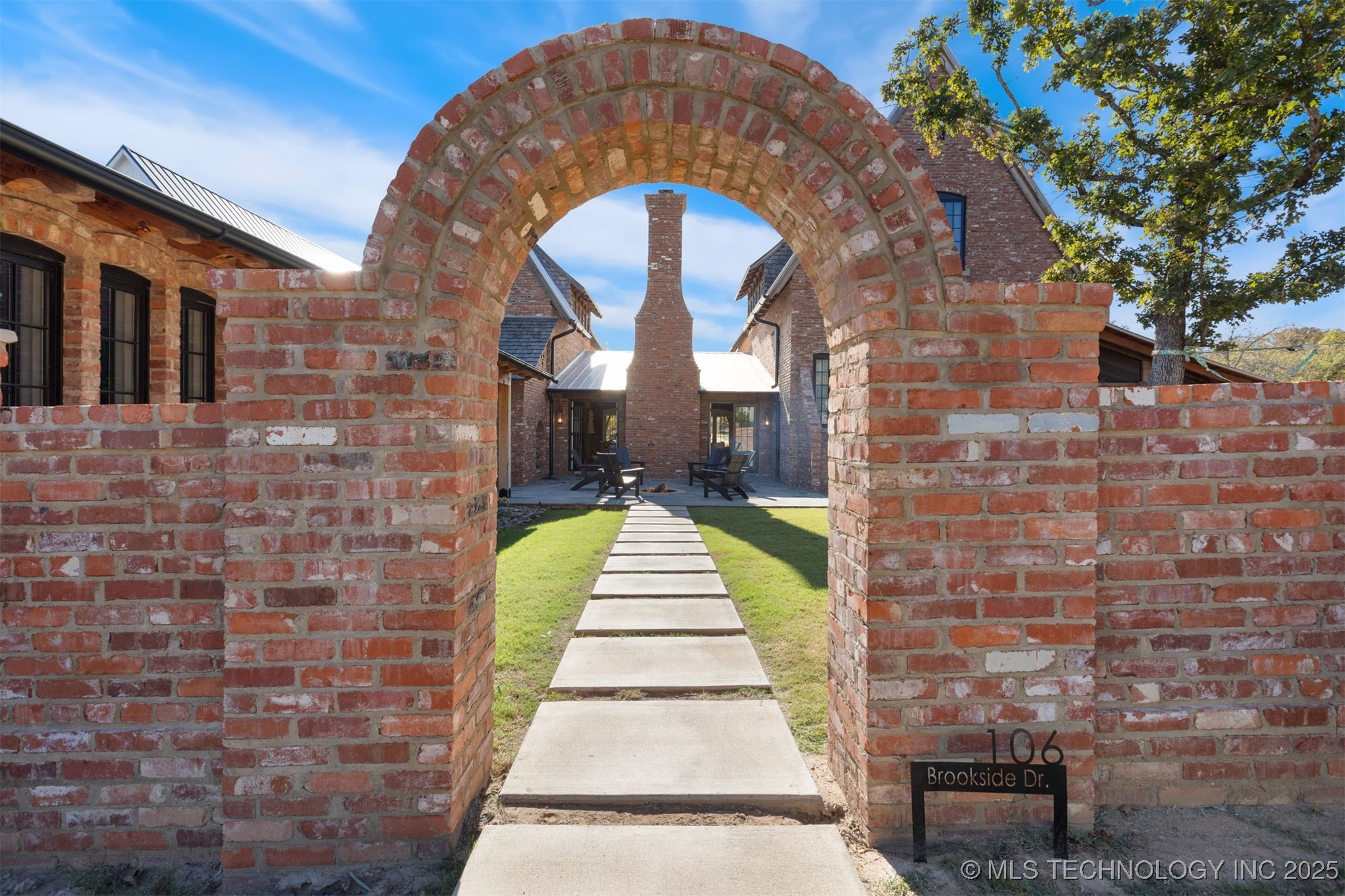 106 Brookside