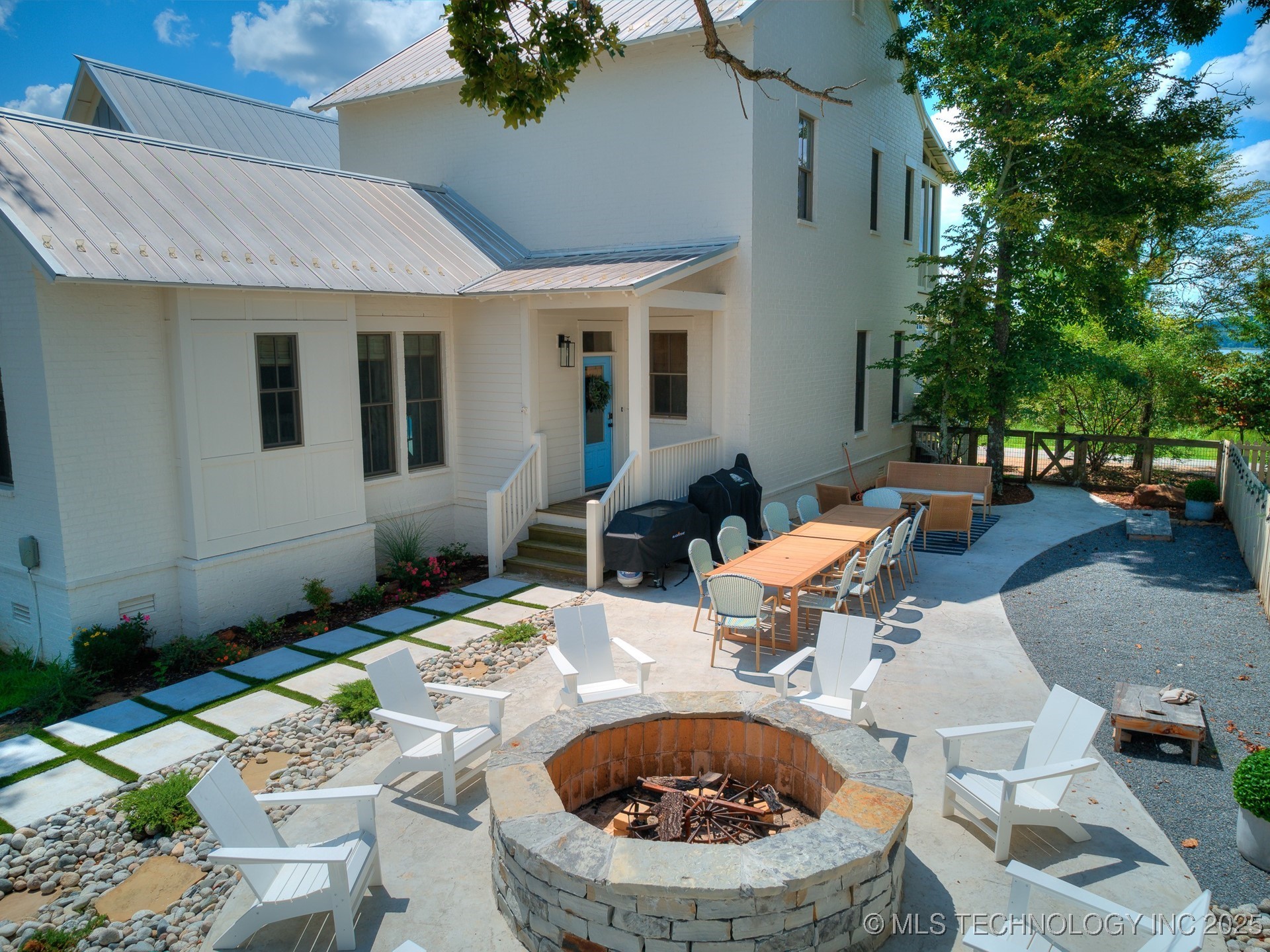 85 Ridgeline Road