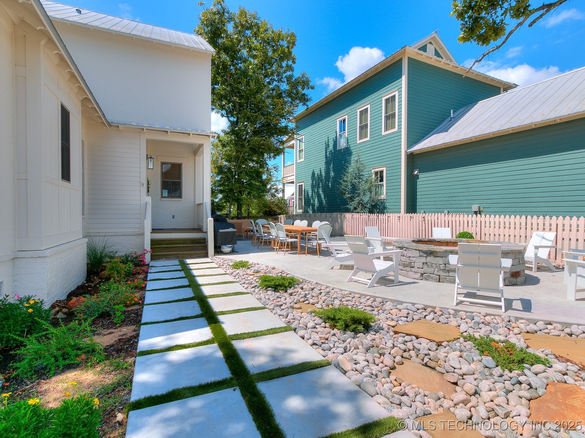 85 Ridgeline Road